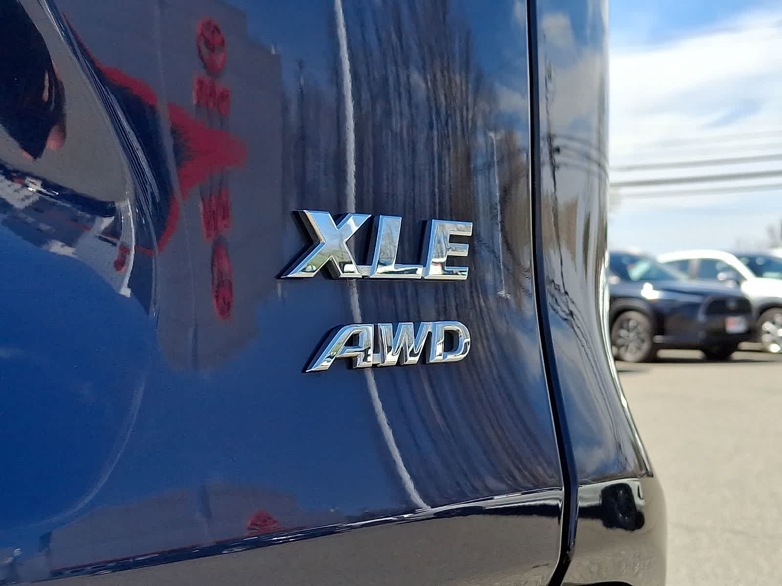 Thumbnail: 2024 Toyota RAV4 - 33