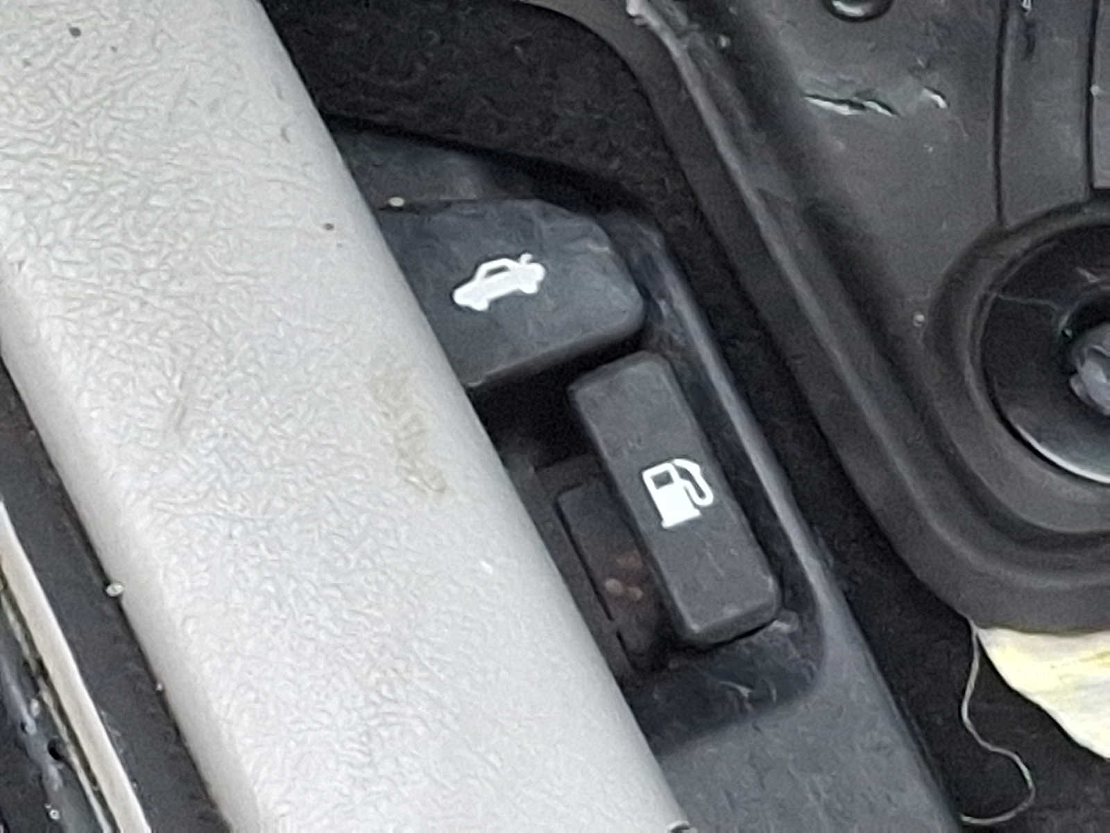 Thumbnail: 2013 Toyota Camry - 25