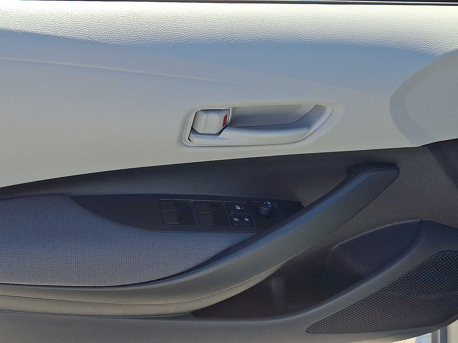 Thumbnail: 2026 Toyota Corolla - 10