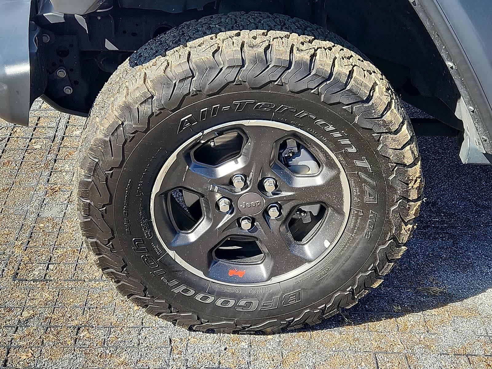 Thumbnail: 2023 Jeep Gladiator - 9