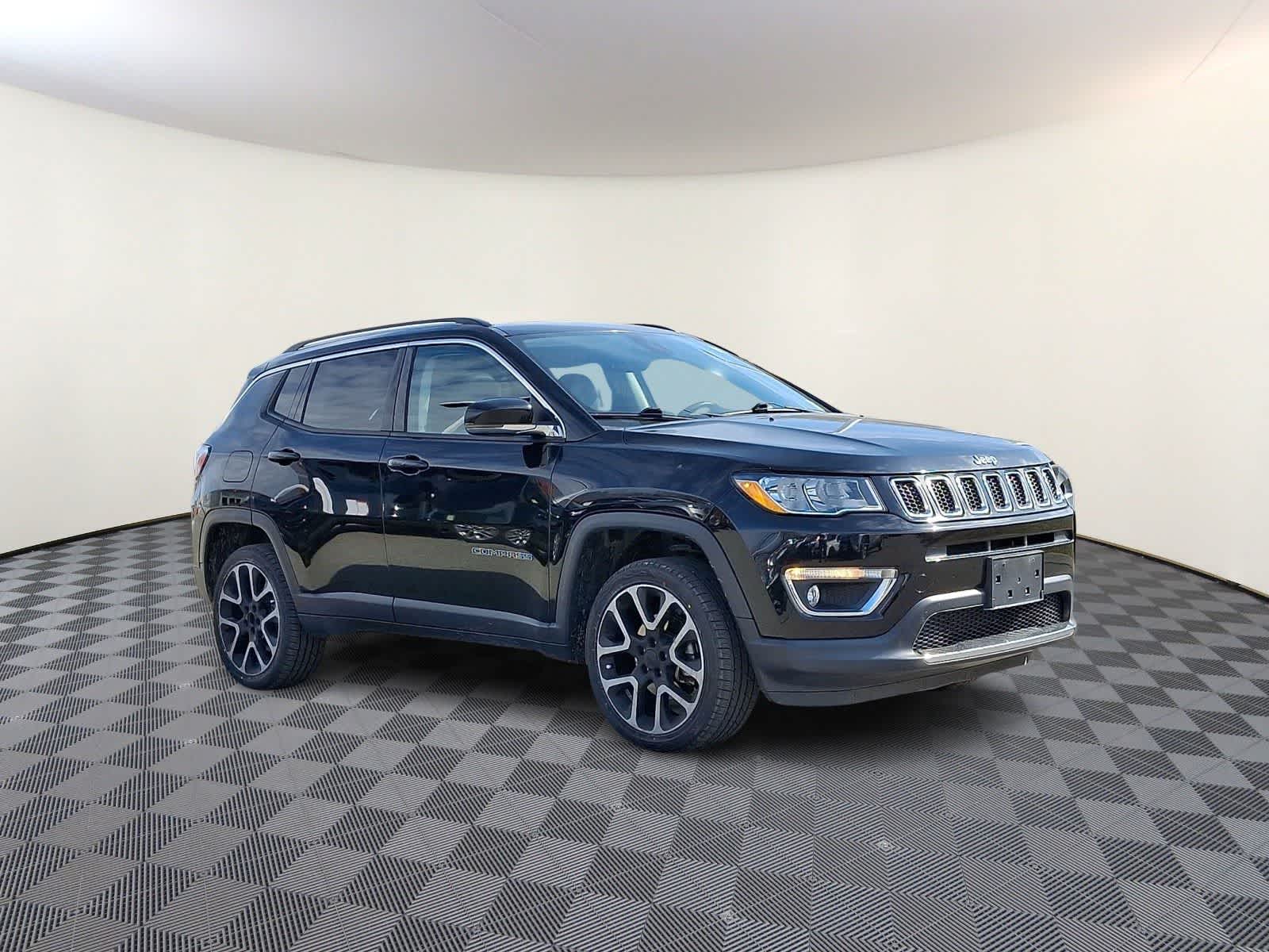 Thumbnail: 2017 Jeep Compass - 4