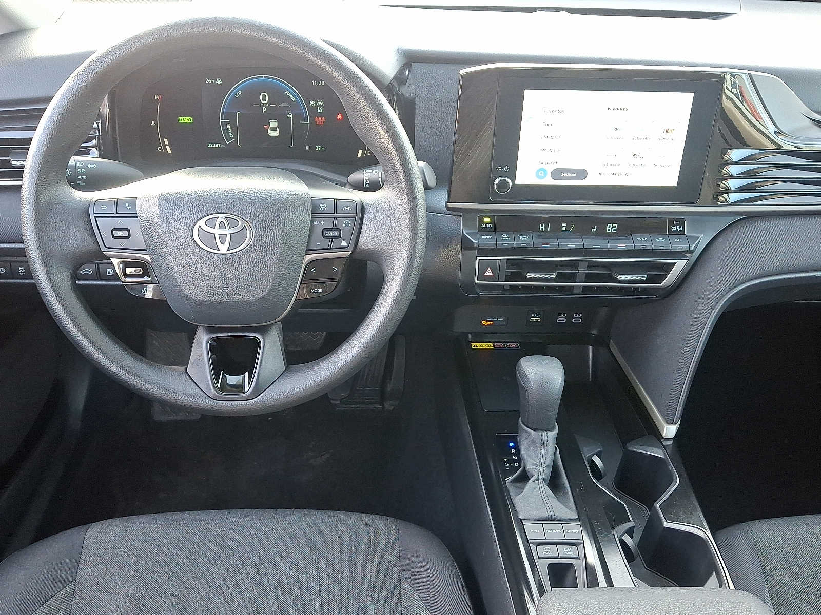 Thumbnail: 2025 Toyota Camry - 14