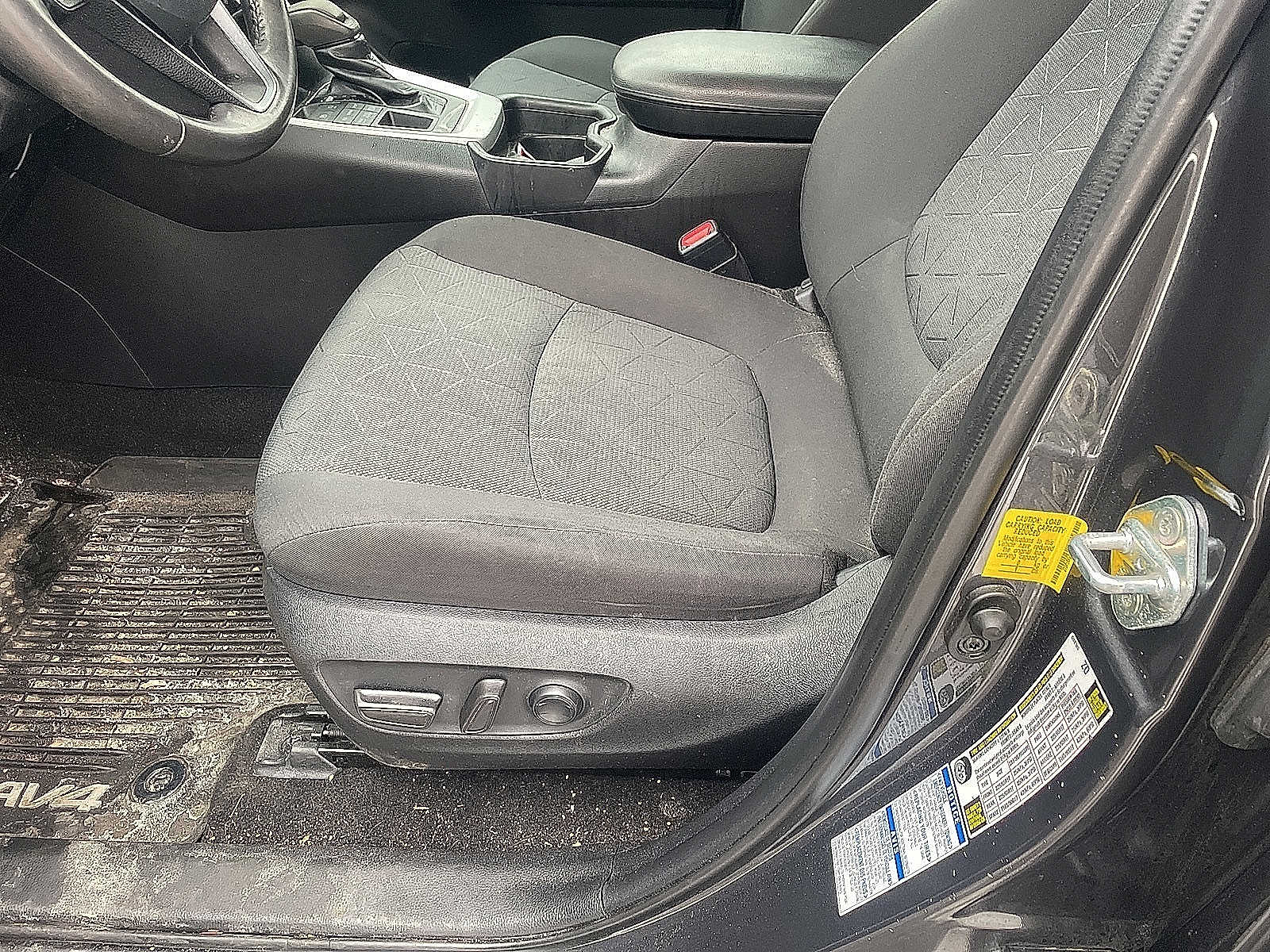 Thumbnail: 2020 Toyota RAV4 - 19