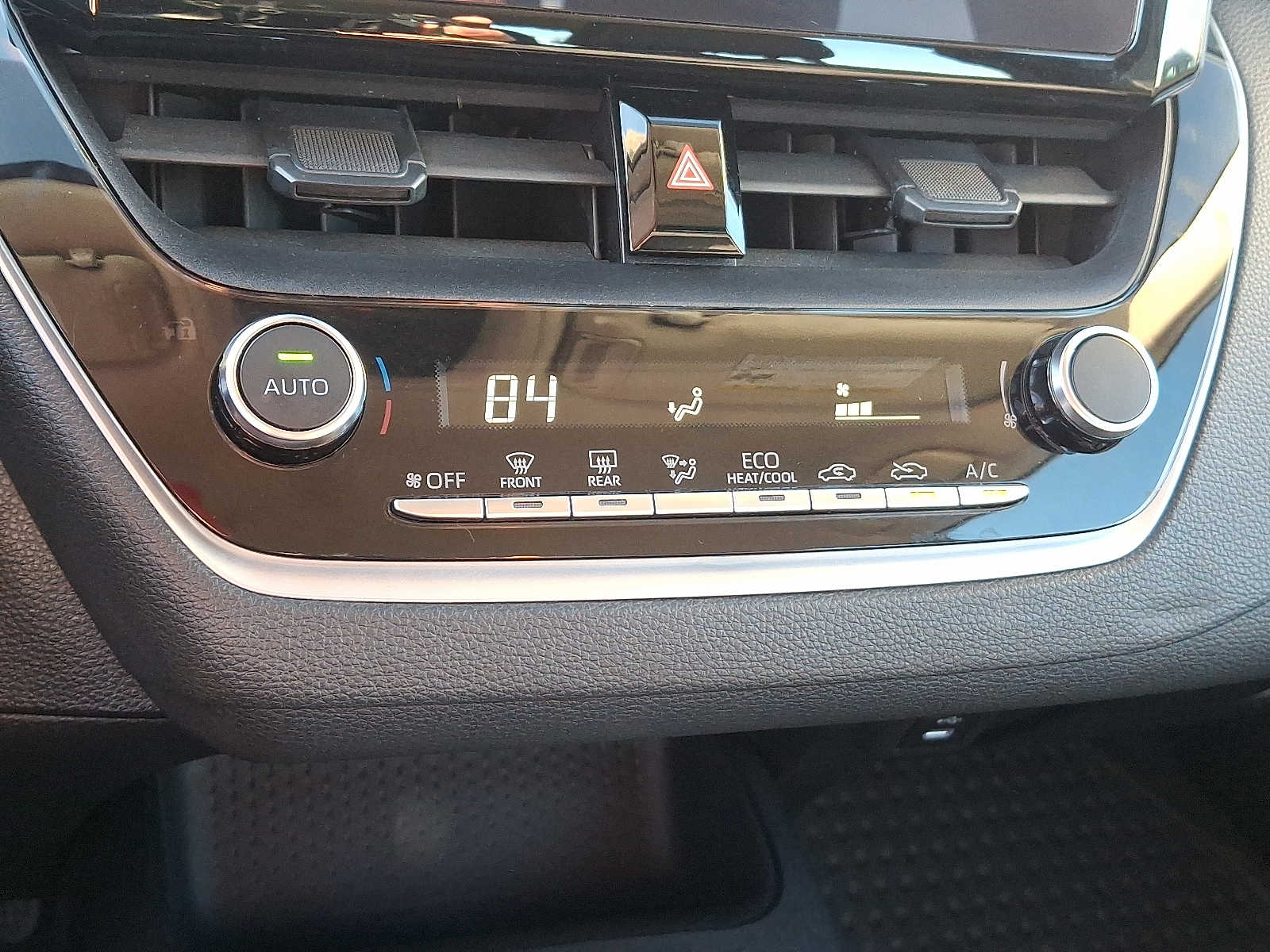 Thumbnail: 2023 Toyota Corolla - 18