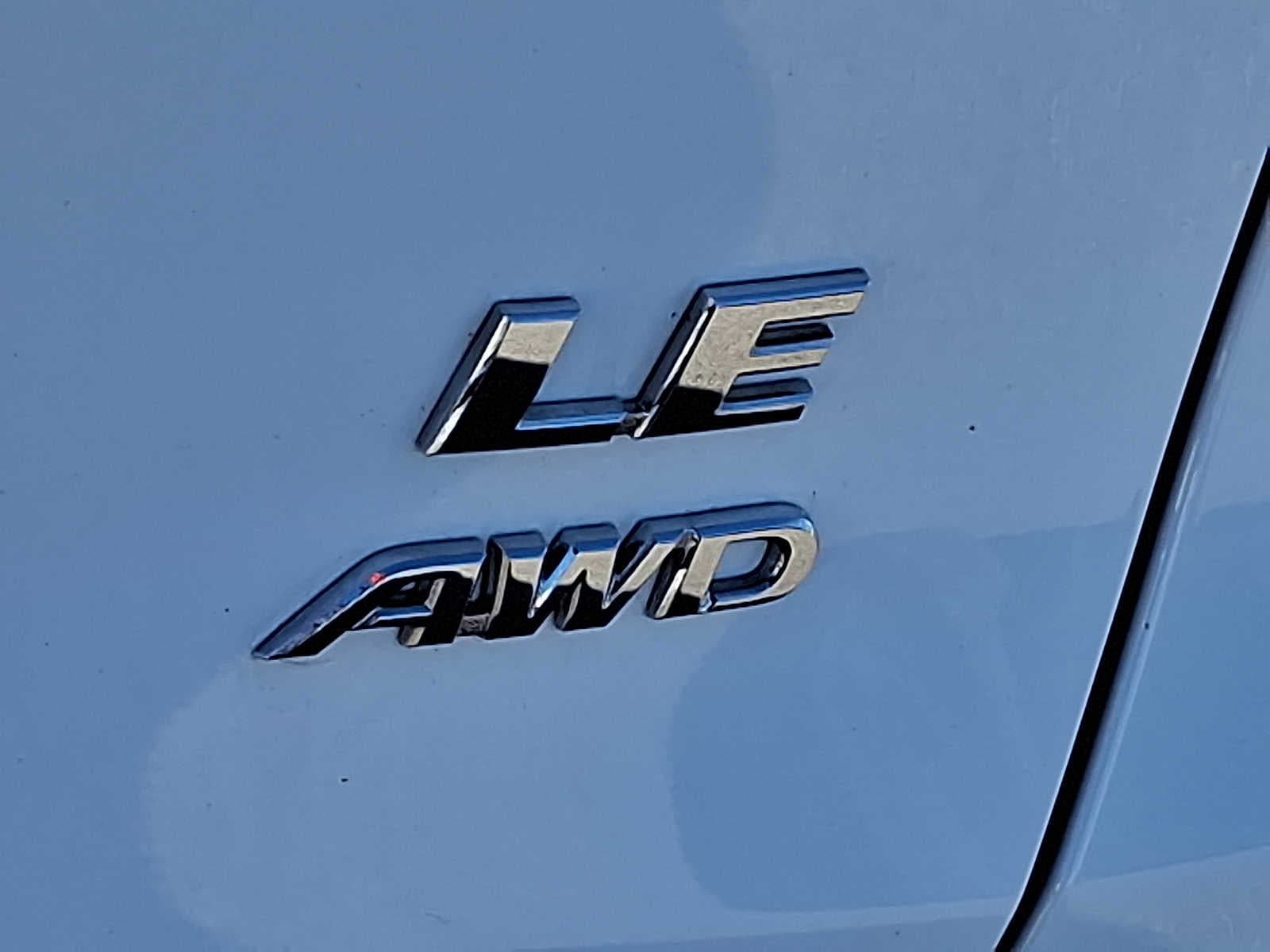 Thumbnail: 2022 Toyota RAV4 - 33