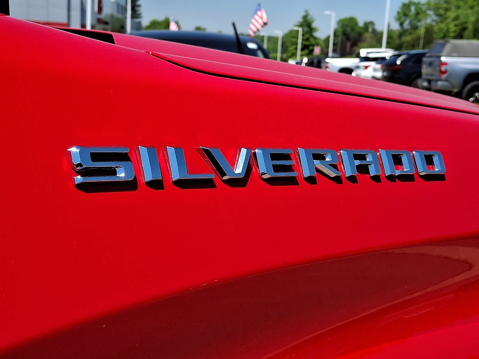 Thumbnail: 2023 Chevrolet Silverado 1500 - 32