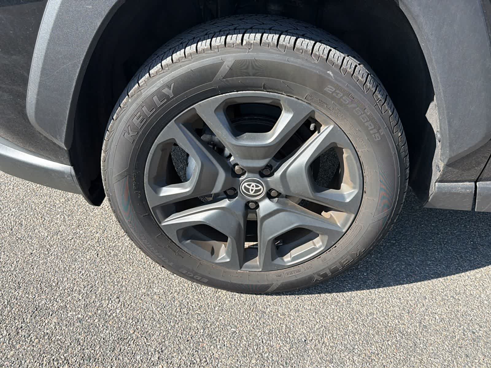 Thumbnail: 2024 Toyota RAV4 - 21