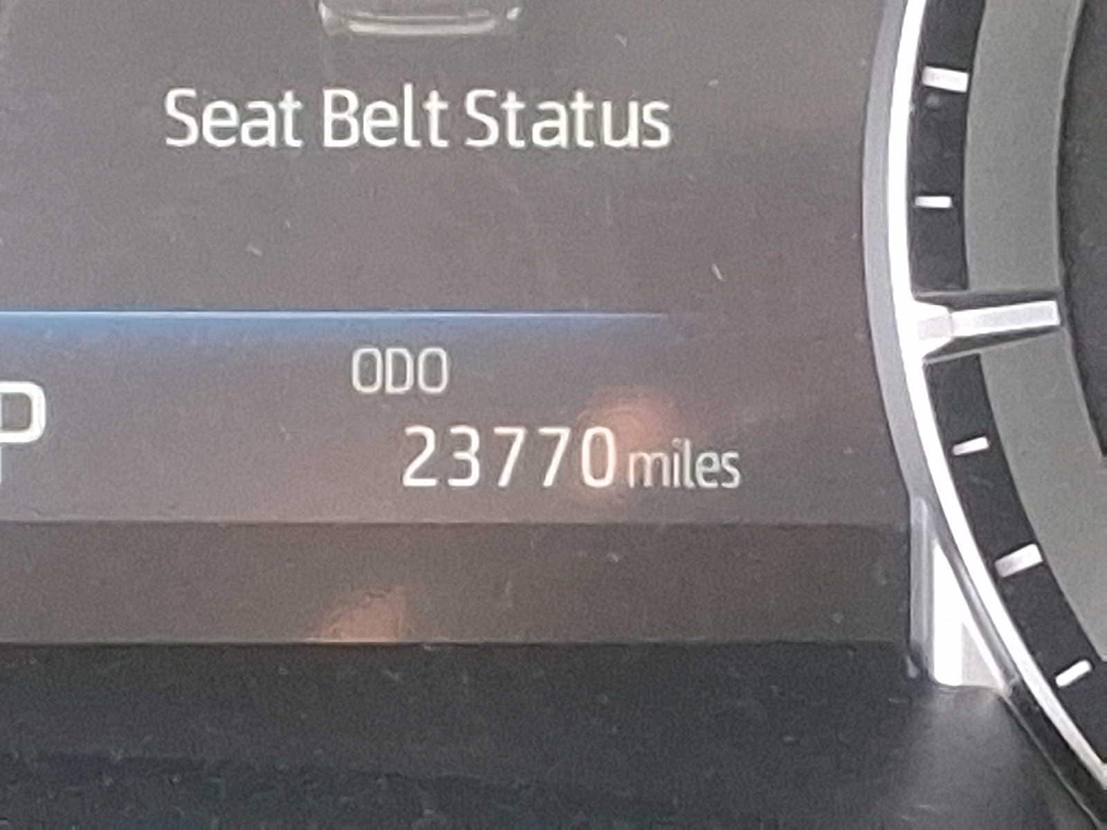 Thumbnail: 2022 Toyota Highlander - 25