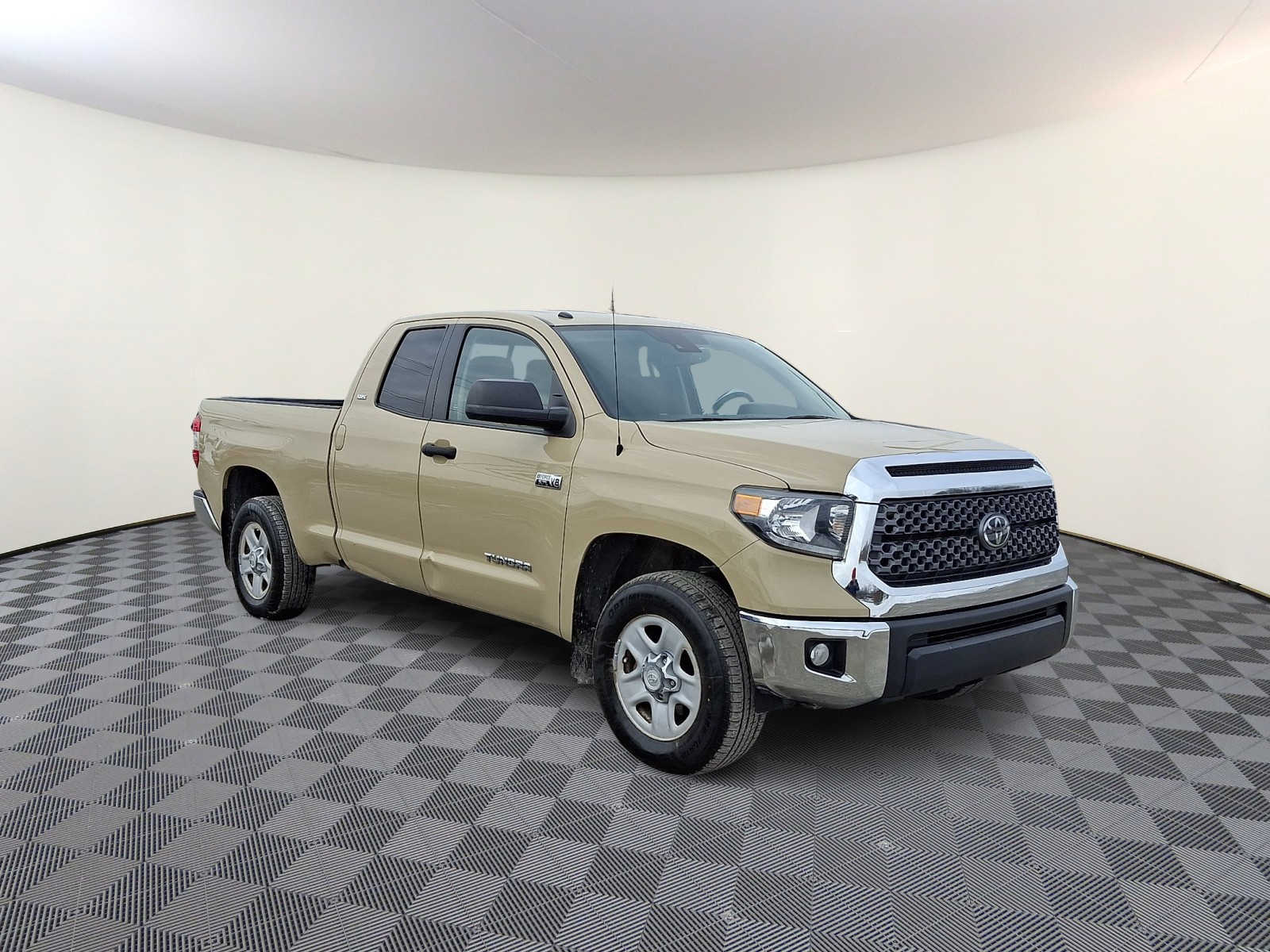Thumbnail: 2019 Toyota Tundra - 5