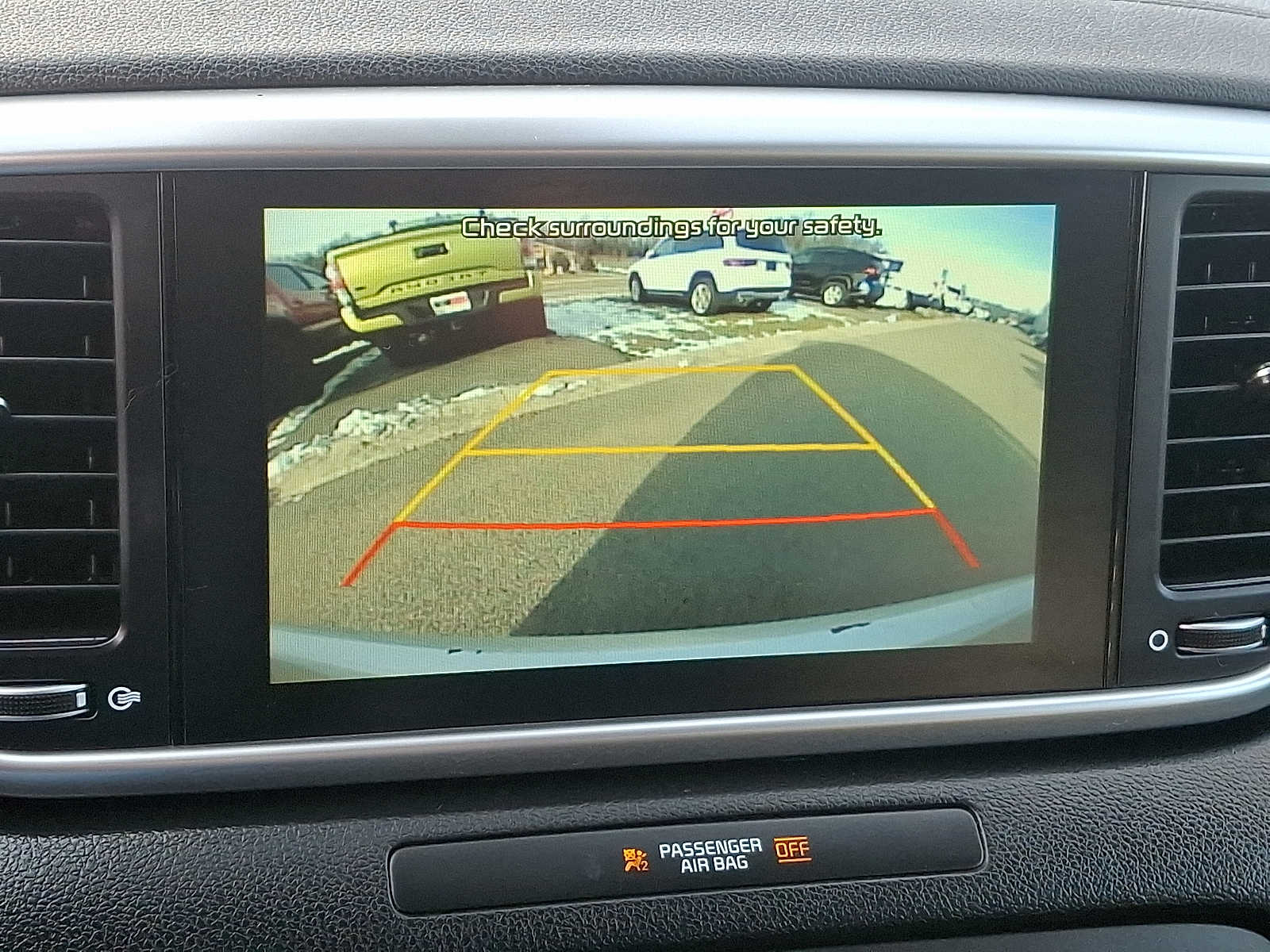 Thumbnail: 2022 Kia Sportage - 18