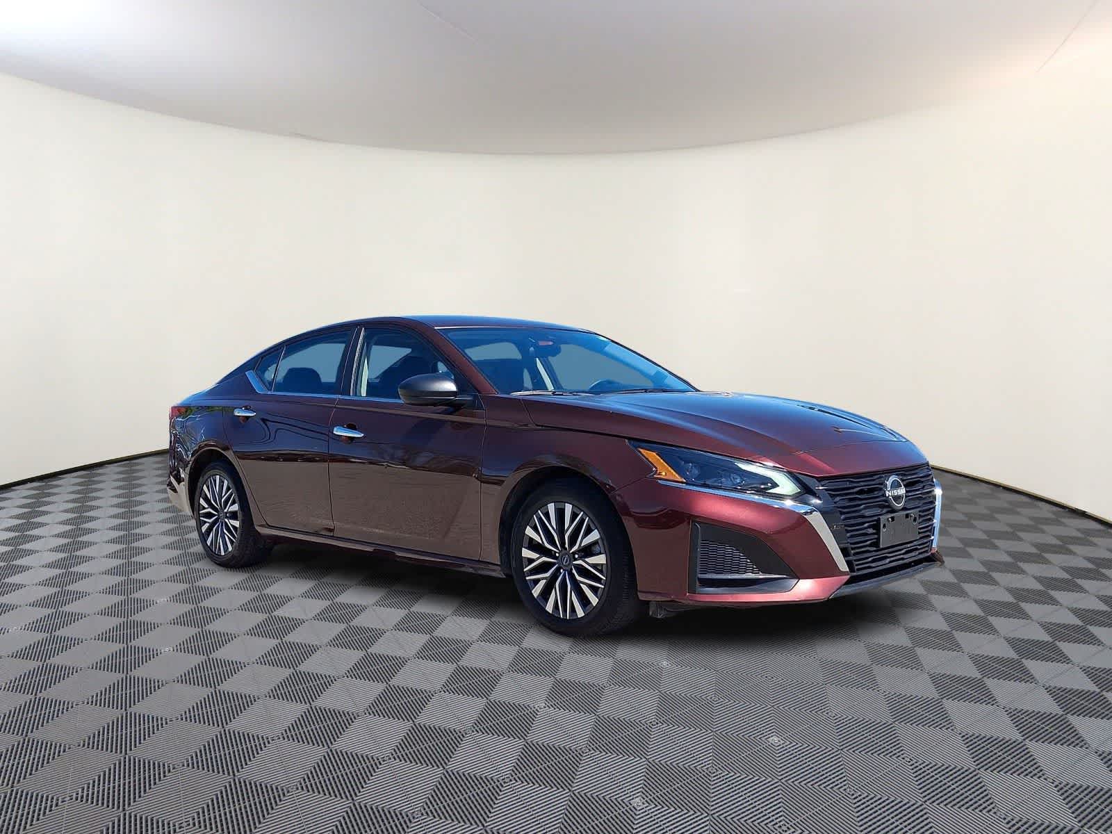 Thumbnail: 2024 Nissan Altima - 4