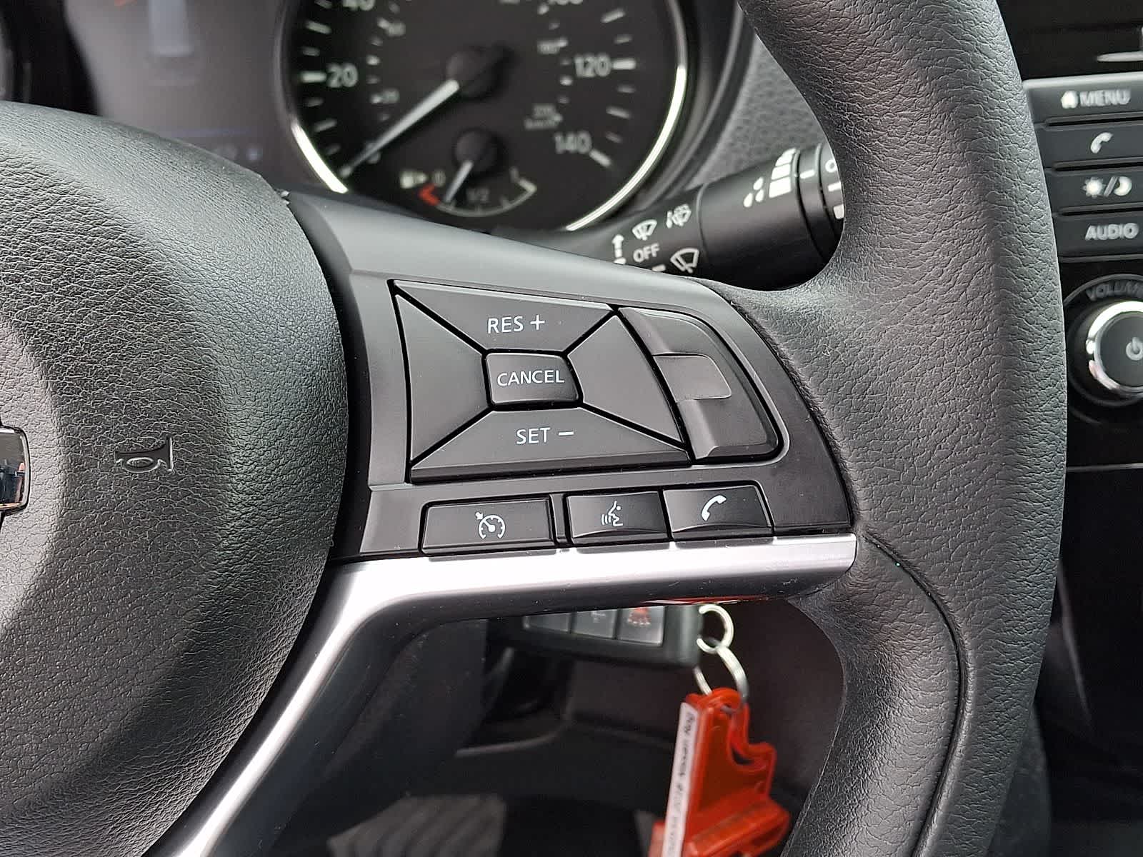 Thumbnail: 2018 Nissan Rogue - 23