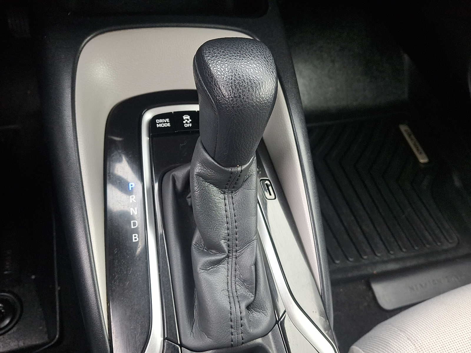 Thumbnail: 2021 Toyota Corolla - 17