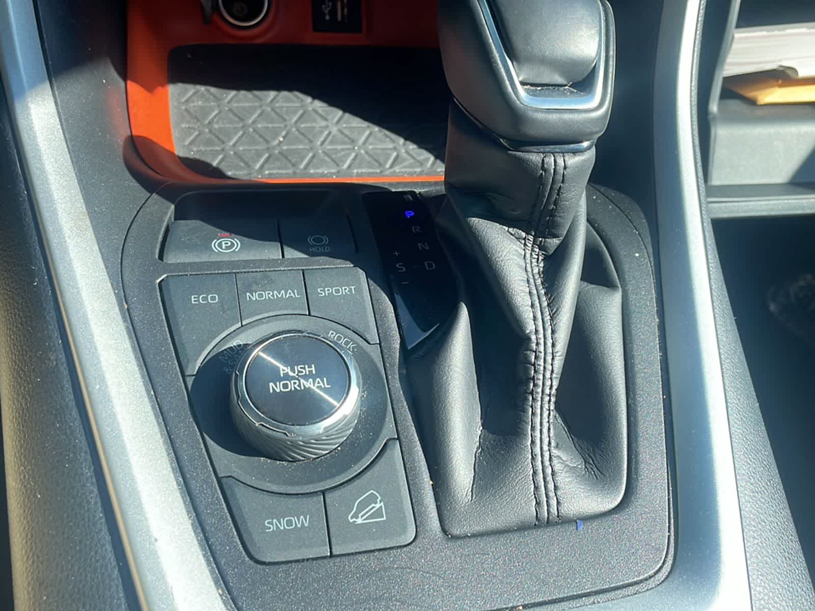 Thumbnail: 2024 Toyota RAV4 - 21
