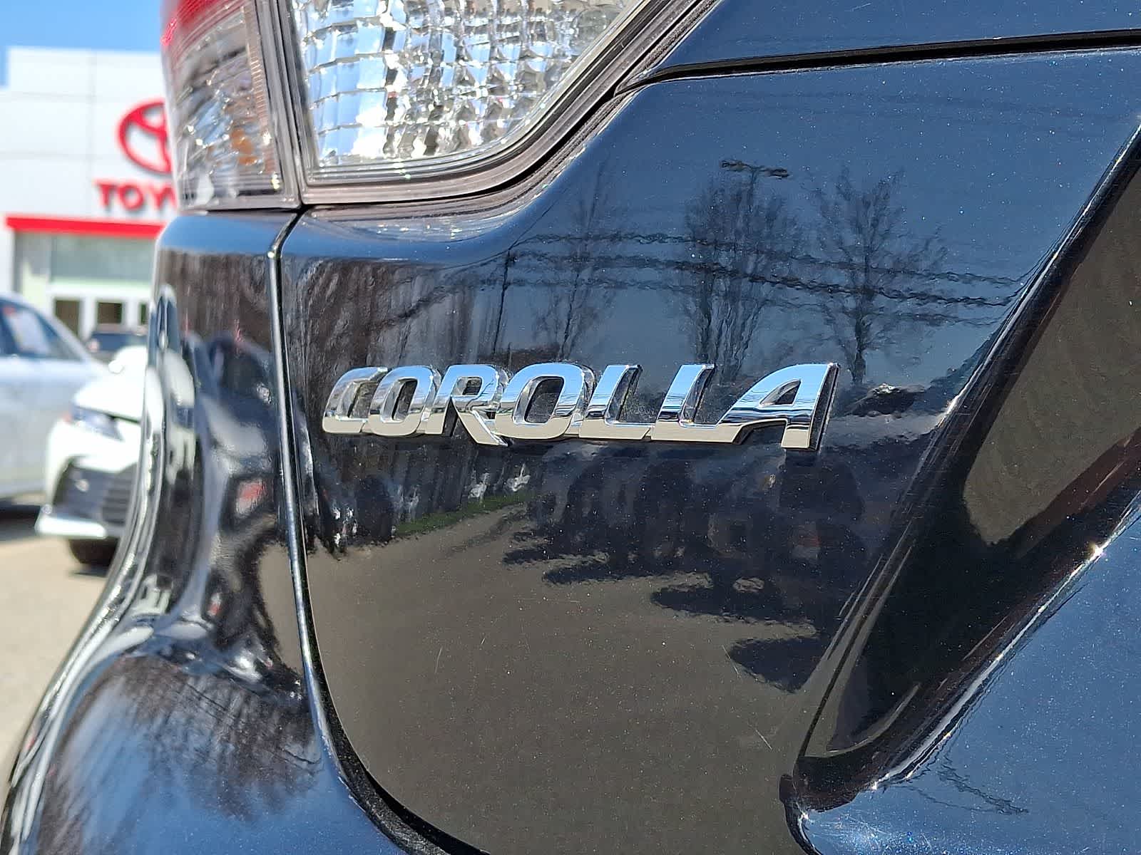 Thumbnail: 2023 Toyota Corolla - 32