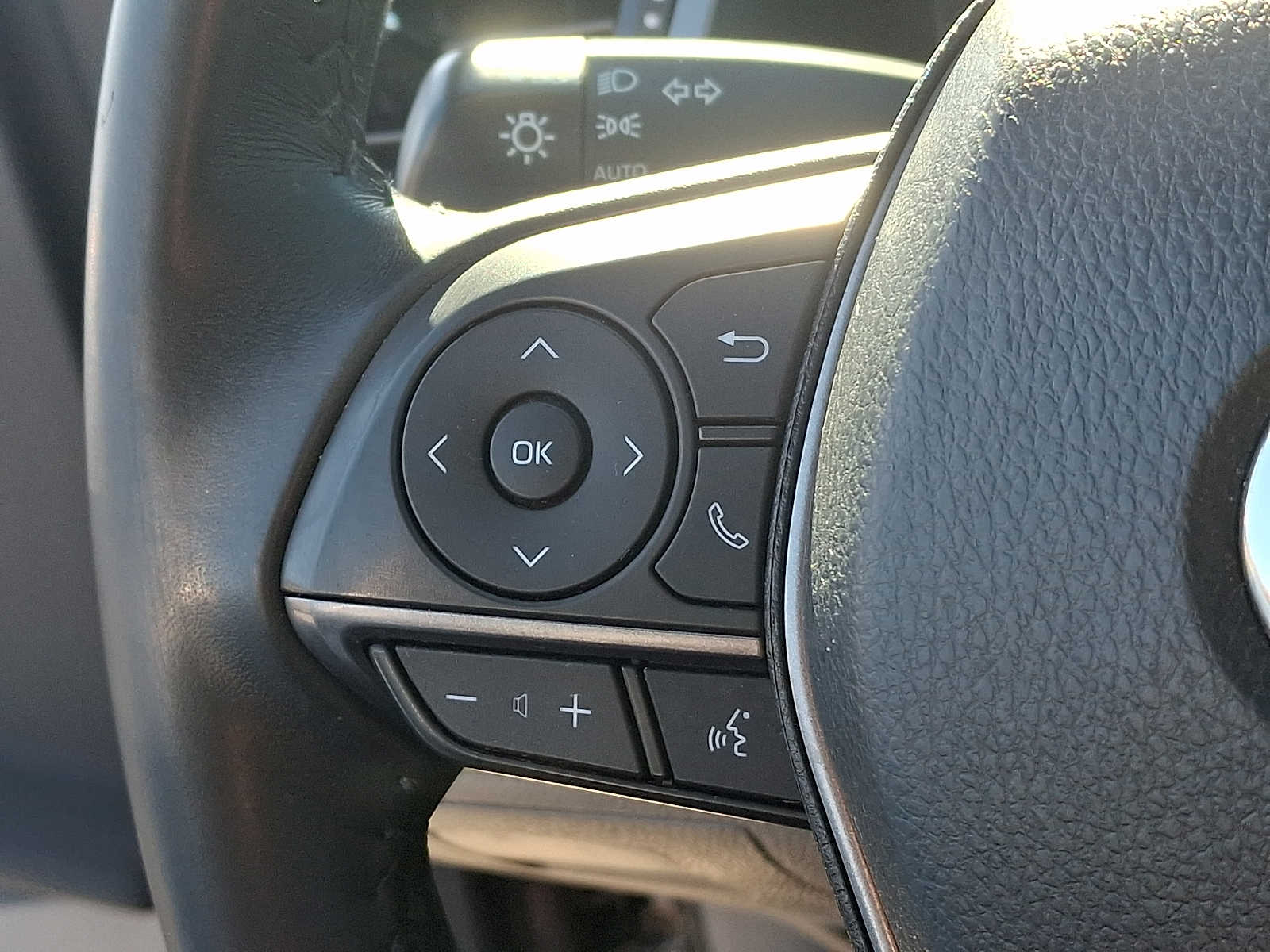 Thumbnail: 2023 Toyota Camry - 23