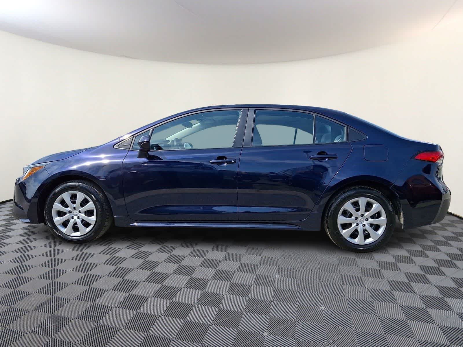 Thumbnail: 2024 Toyota Corolla - 10