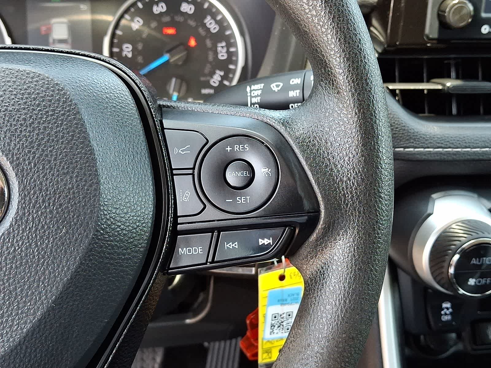 Thumbnail: 2021 Toyota RAV4 - 26