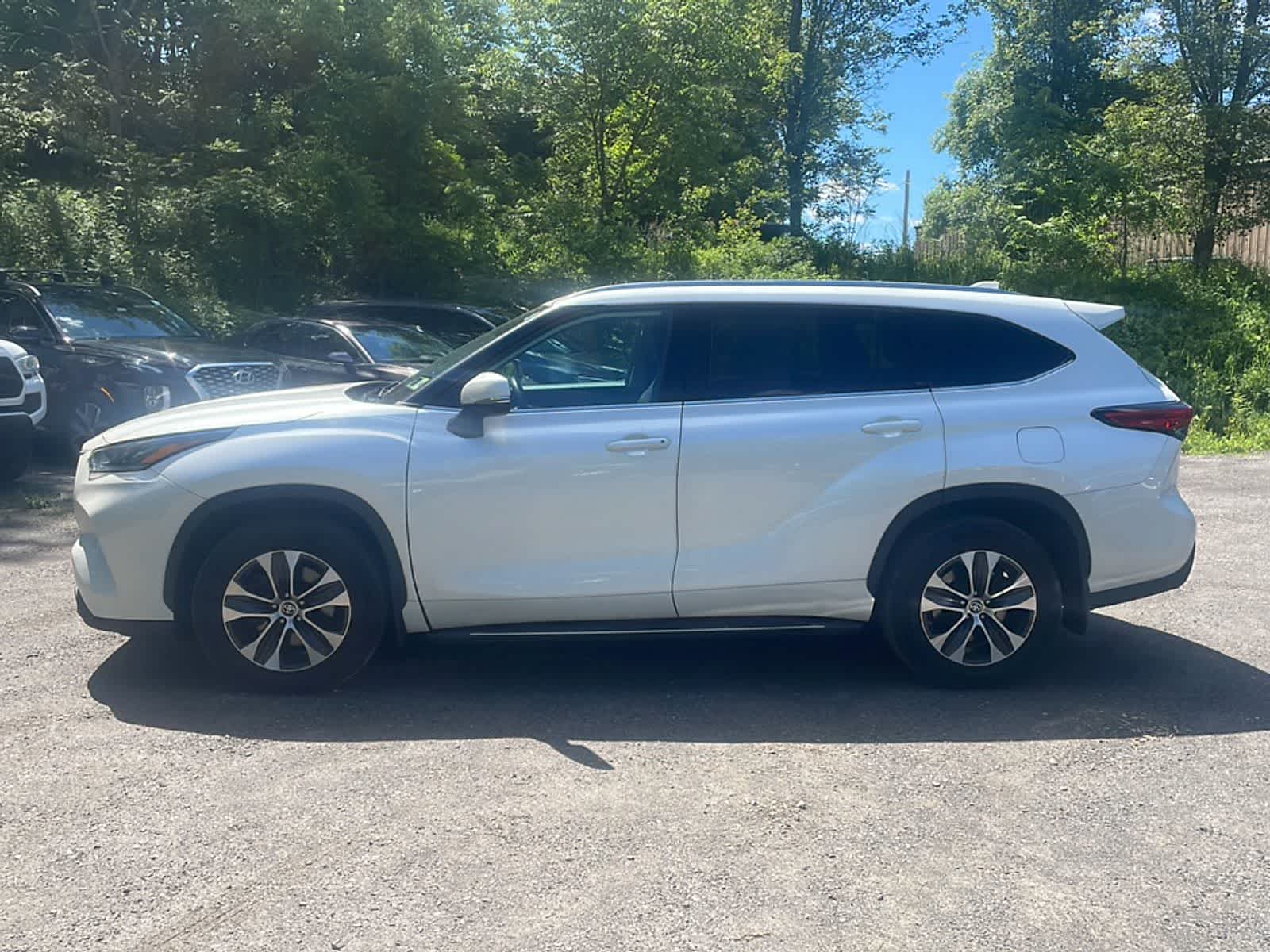 Thumbnail: 2021 Toyota Highlander - 5