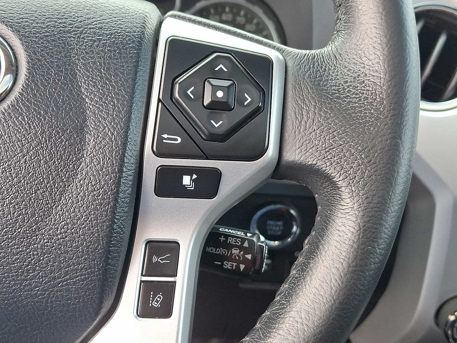 Thumbnail: 2020 Toyota Tundra - 25