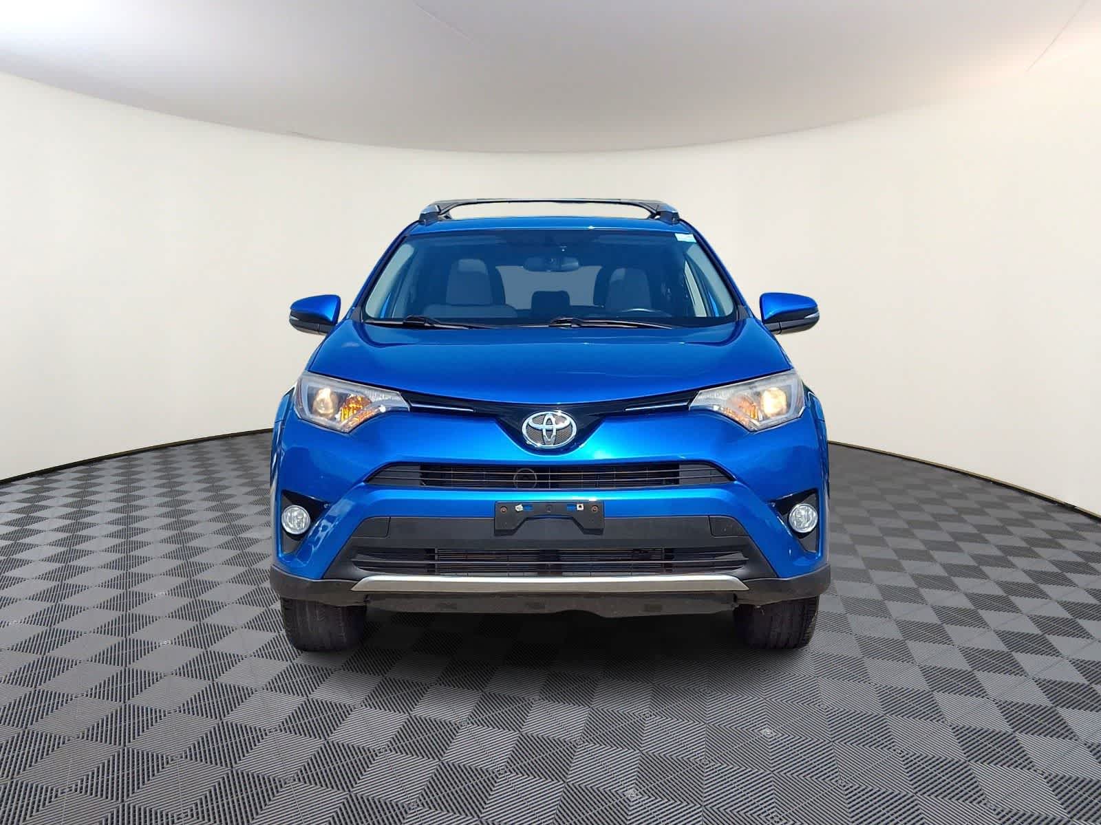Thumbnail: 2016 Toyota RAV4 - 3