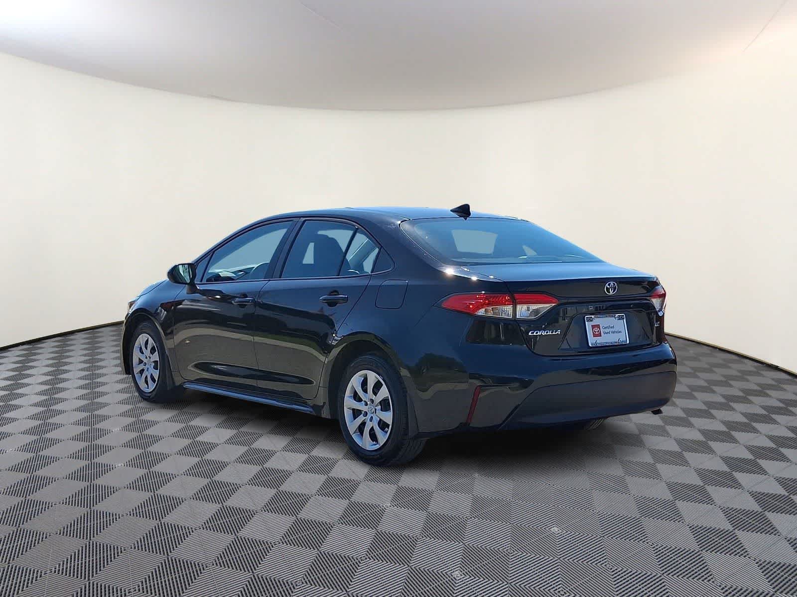 Thumbnail: 2023 Toyota Corolla - 9