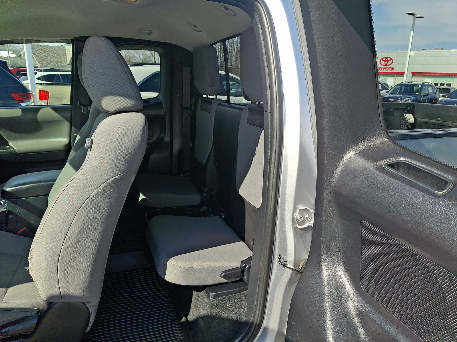 Thumbnail: 2020 Toyota Tacoma - 13