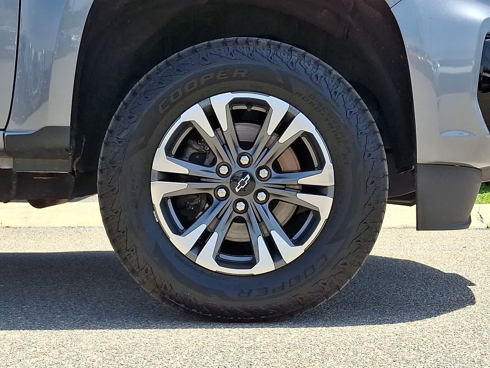 Thumbnail: 2021 Chevrolet Colorado - 9