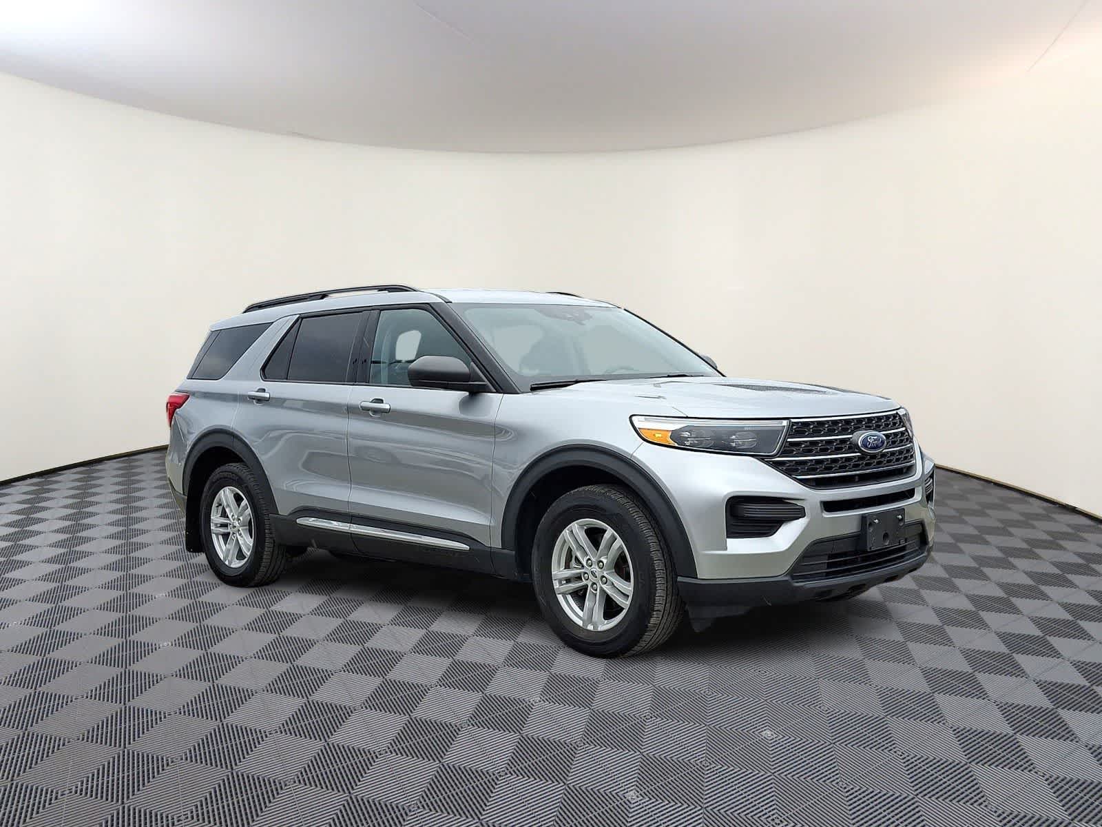 Thumbnail: 2022 Ford Explorer - 4
