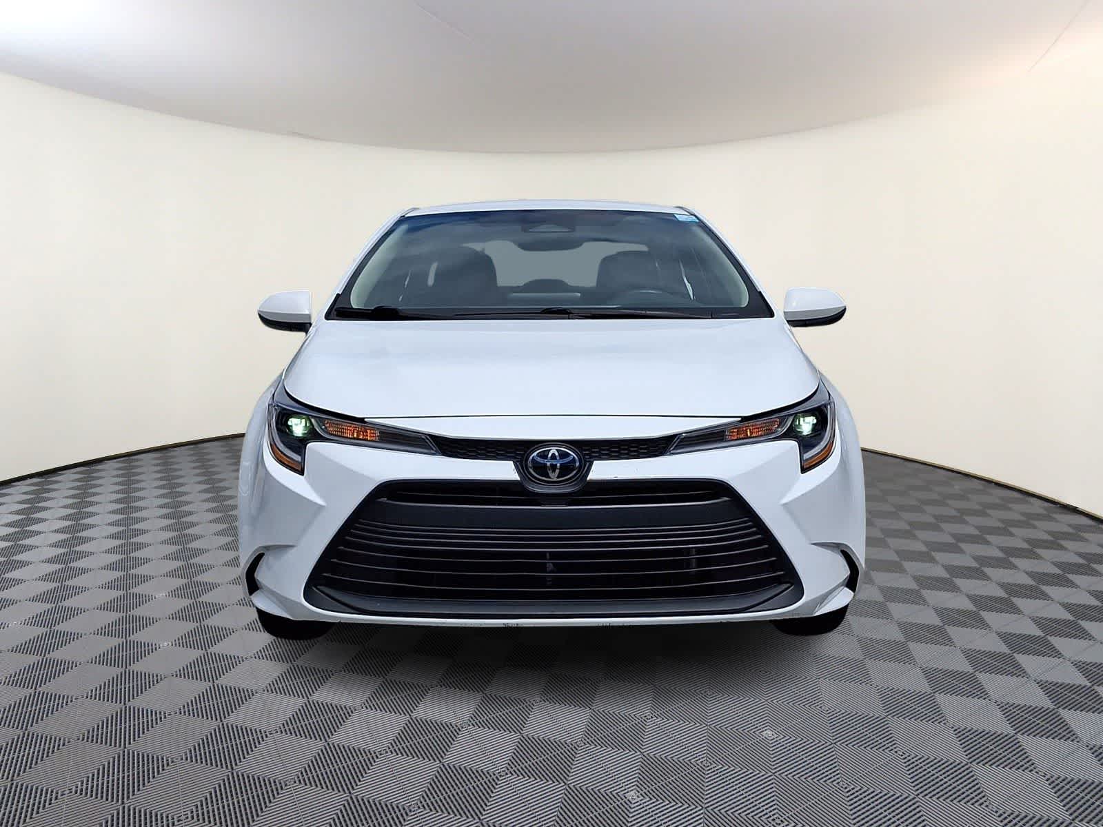 Thumbnail: 2024 Toyota Corolla - 3