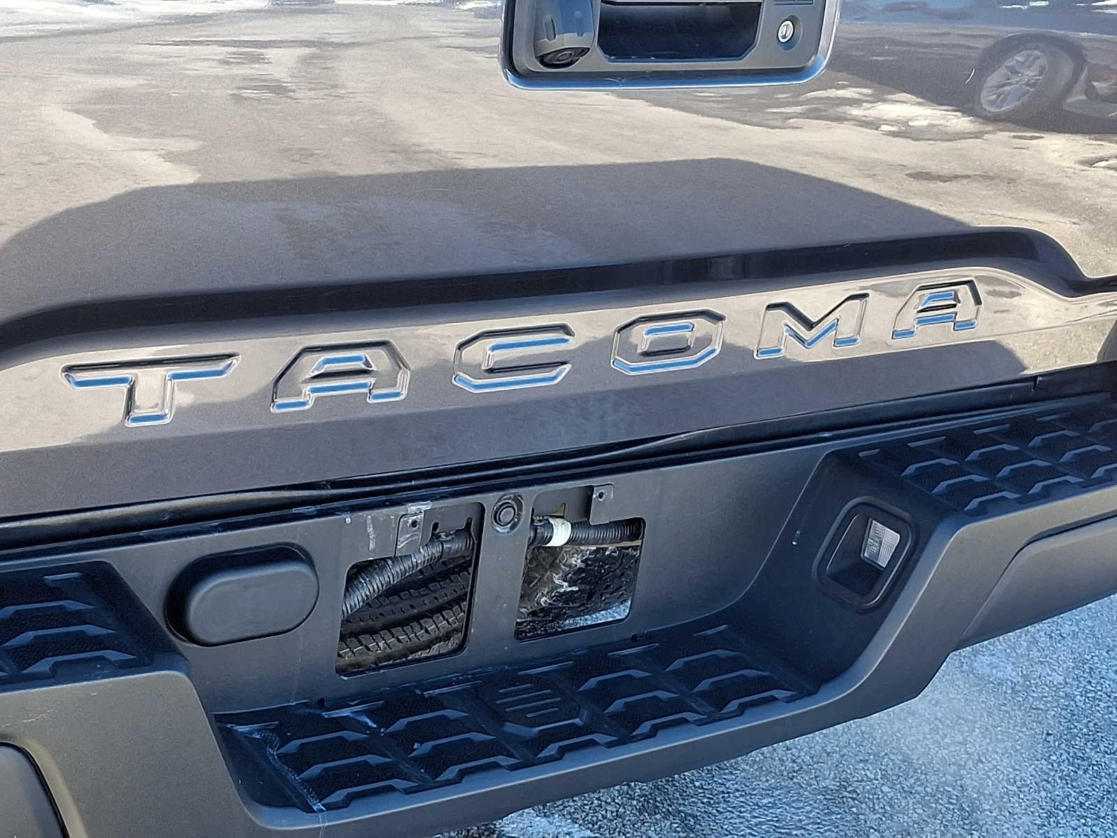 Thumbnail: 2021 Toyota Tacoma - 30