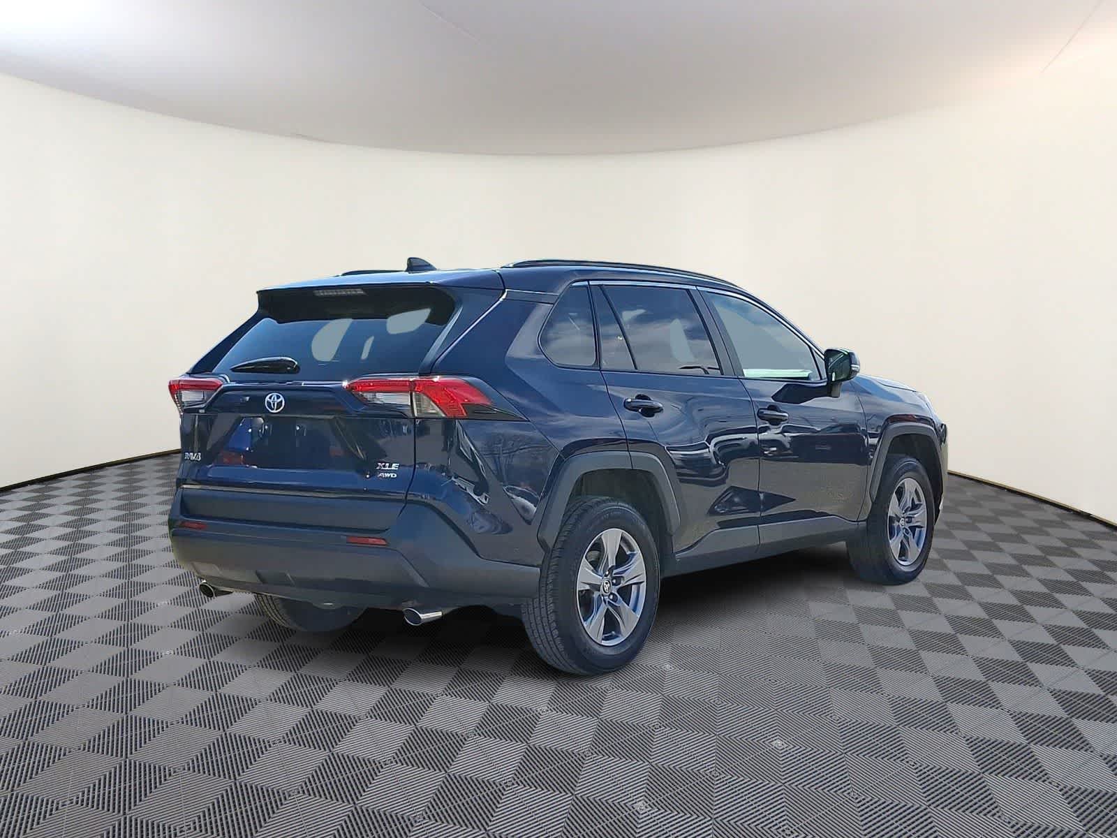 Thumbnail: 2024 Toyota RAV4 - 6