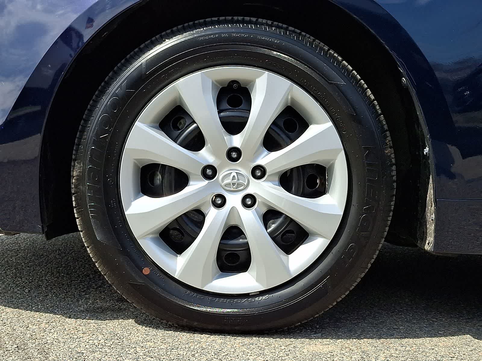 Thumbnail: 2024 Toyota Corolla - 11