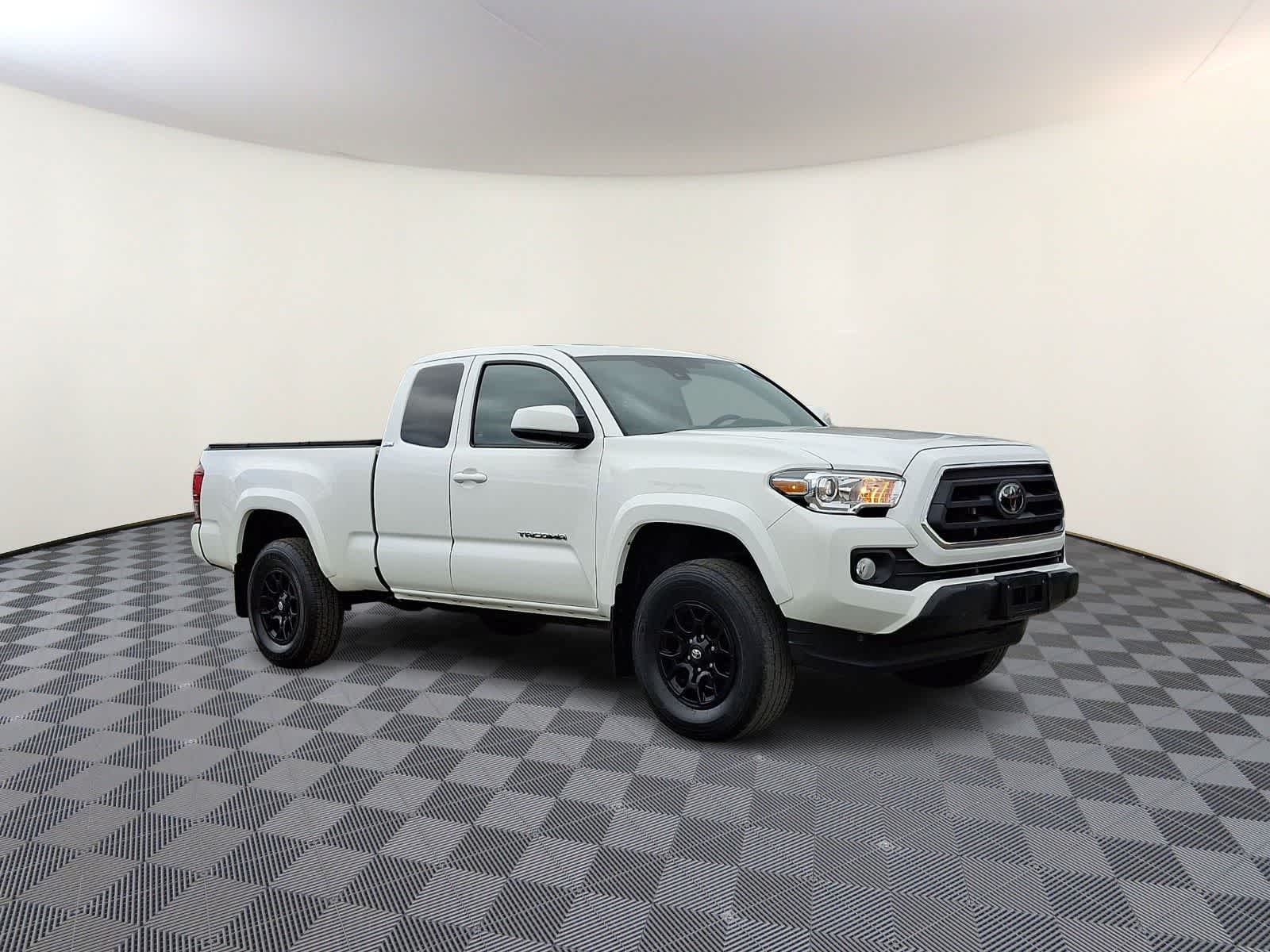 Thumbnail: 2022 Toyota Tacoma - 5