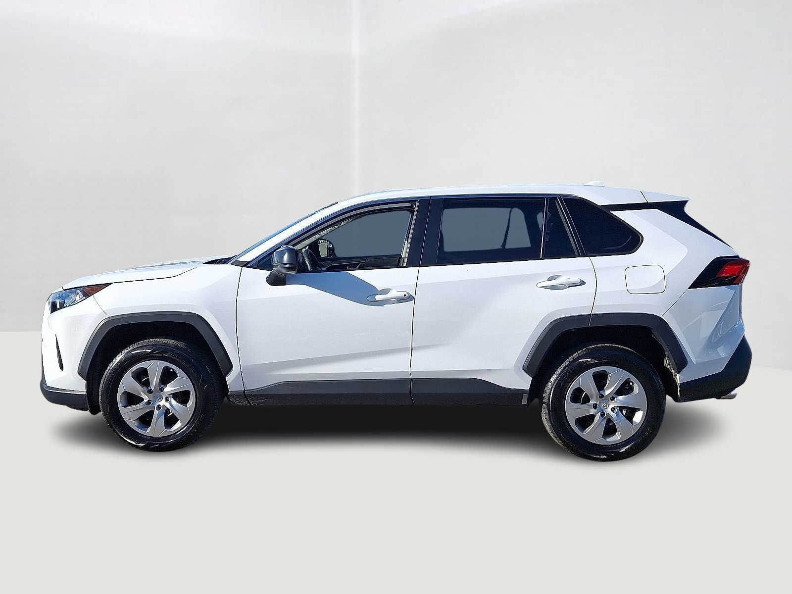 Thumbnail: 2022 Toyota RAV4 - 10