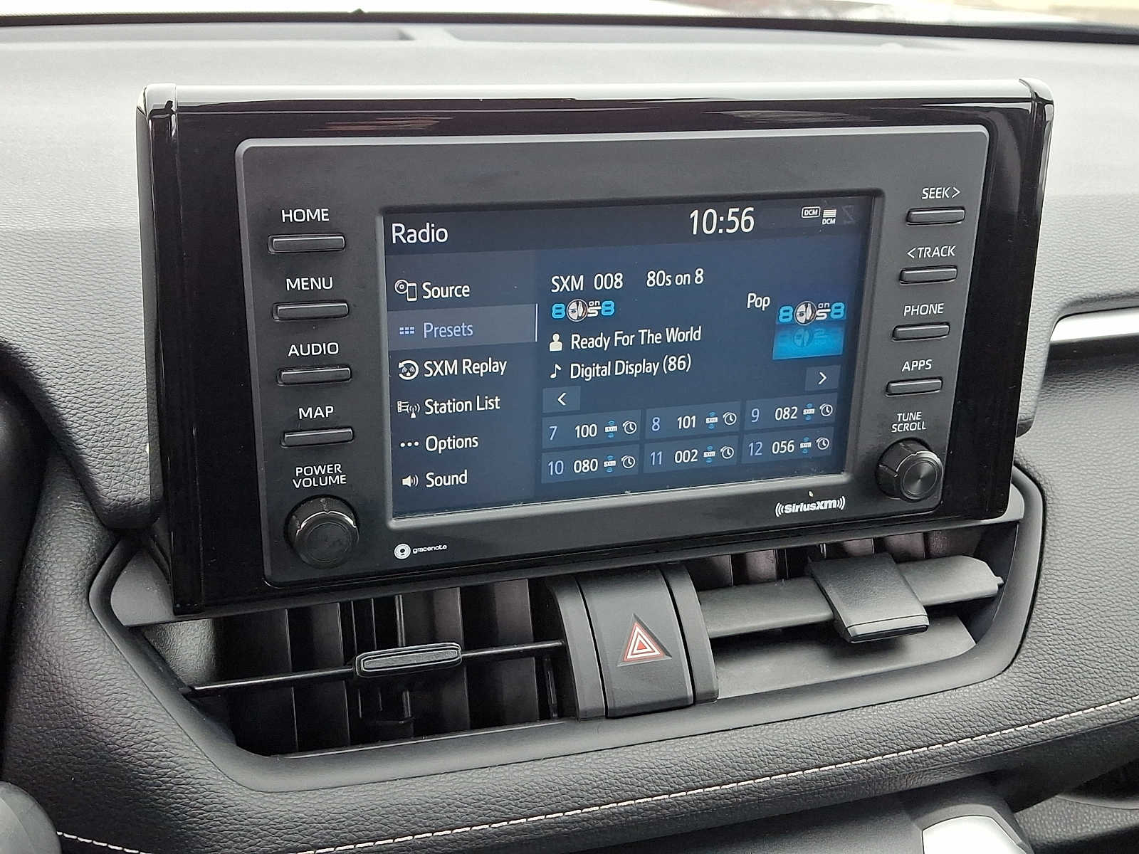 Thumbnail: 2022 Toyota RAV4 - 20