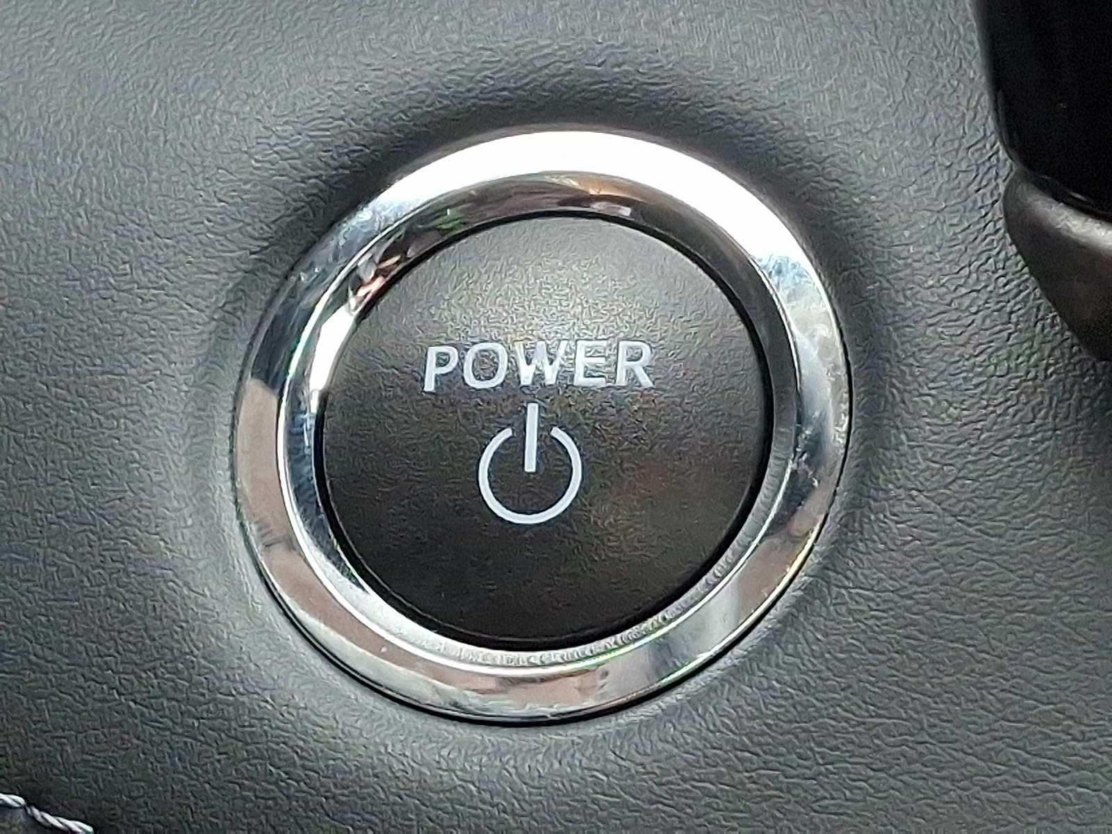 Thumbnail: 2023 Toyota Highlander - 30