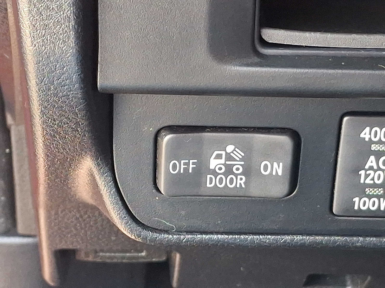 Thumbnail: 2017 Toyota Tacoma - 29