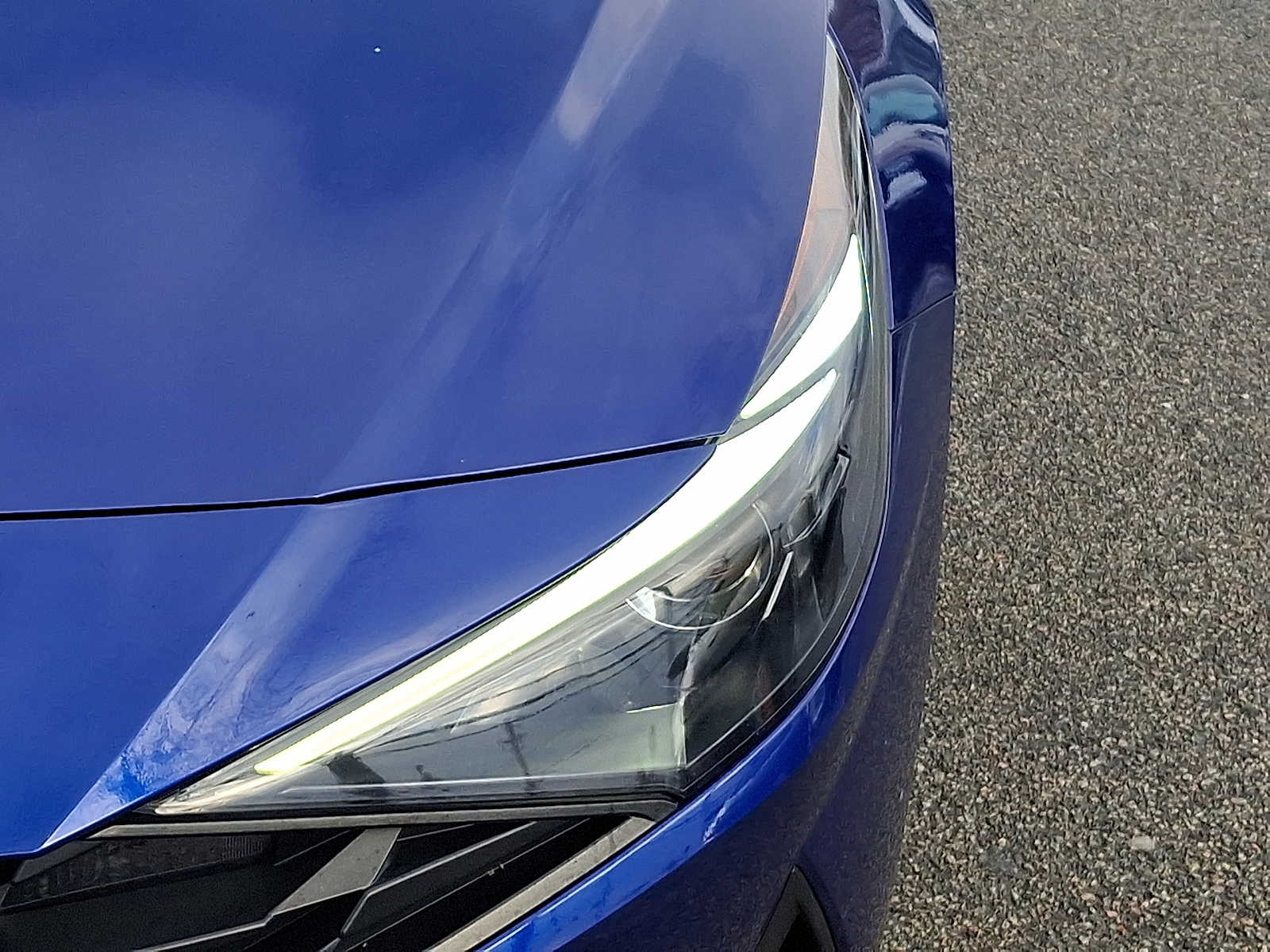 Thumbnail: 2023 Hyundai Elantra - 10