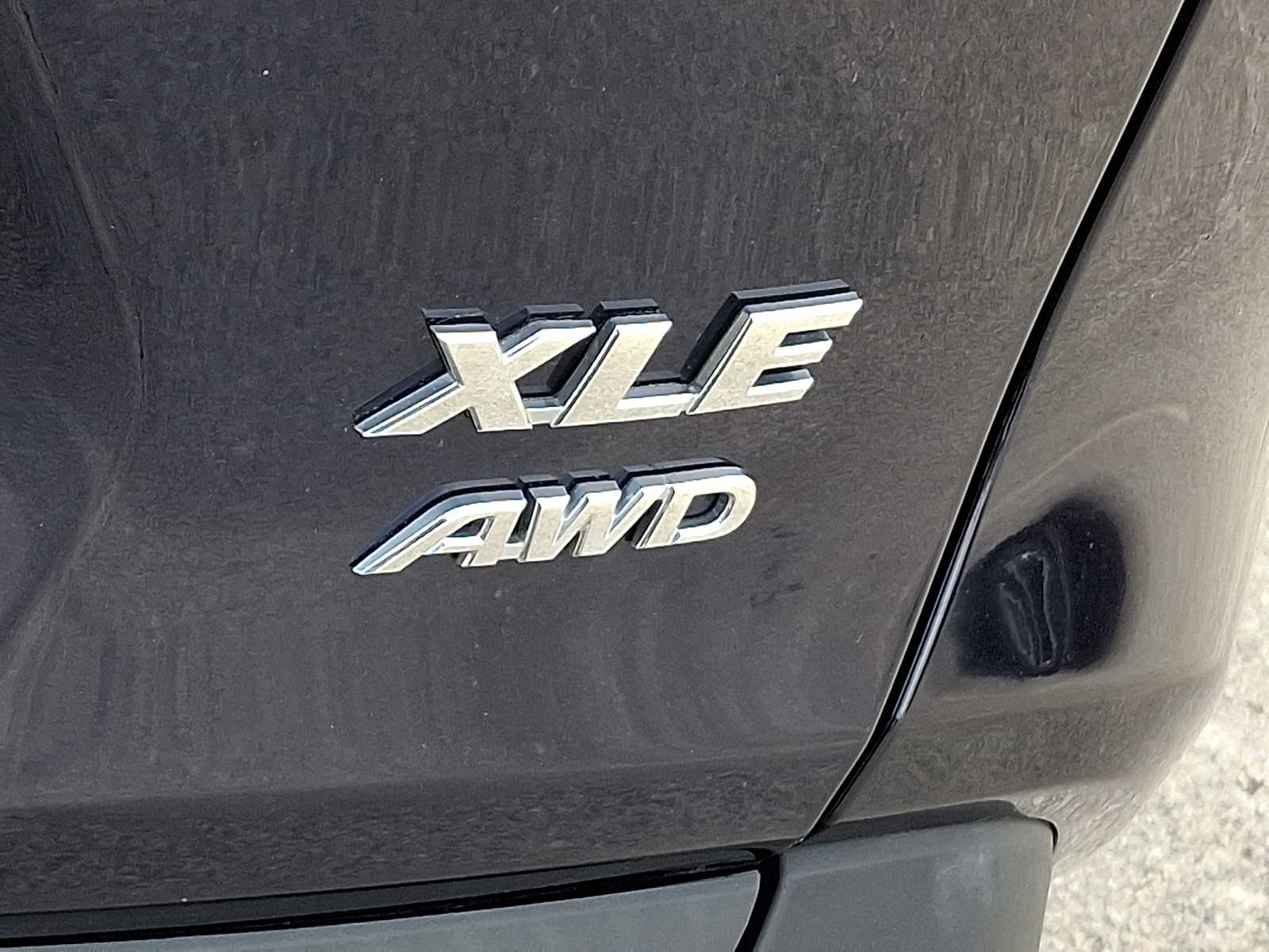 Thumbnail: 2021 Toyota RAV4 - 34