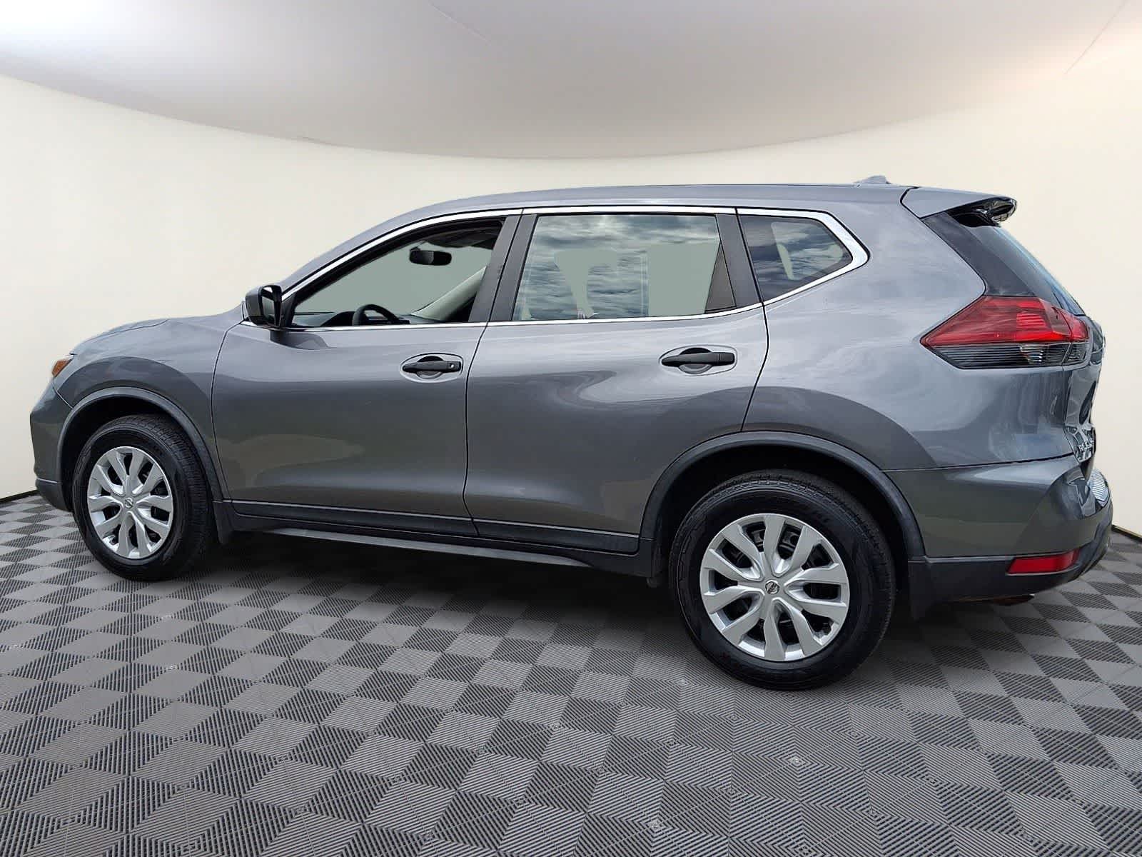 Thumbnail: 2018 Nissan Rogue - 8
