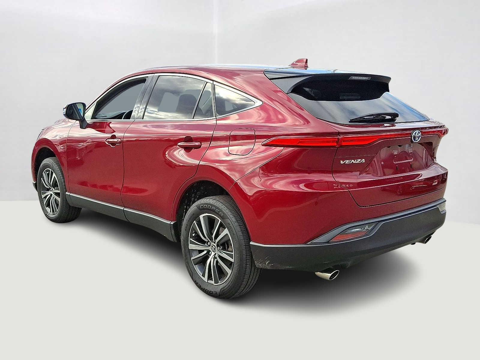 Thumbnail: 2023 Toyota Venza - 9