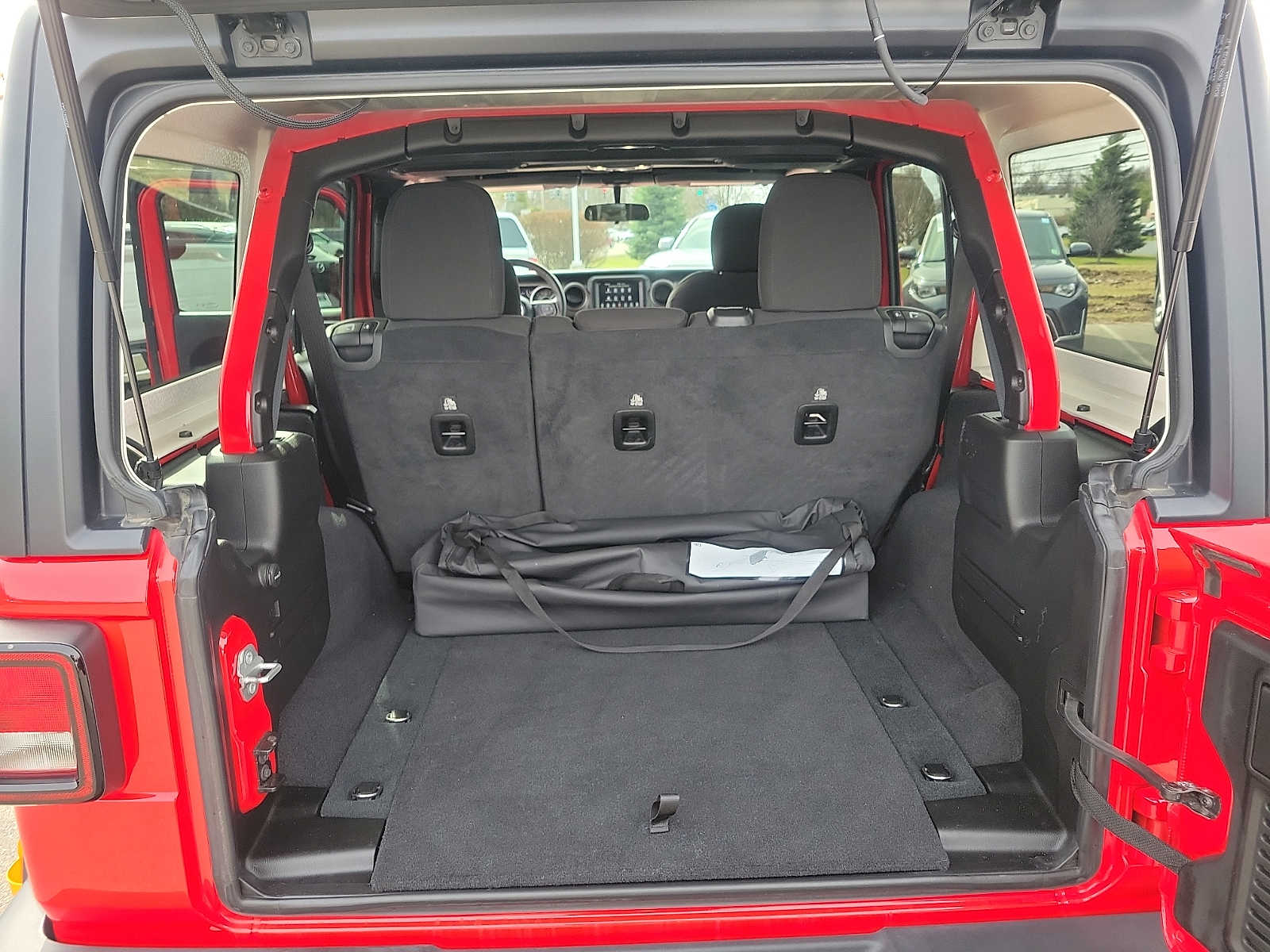 Thumbnail: 2023 Jeep Wrangler - 29