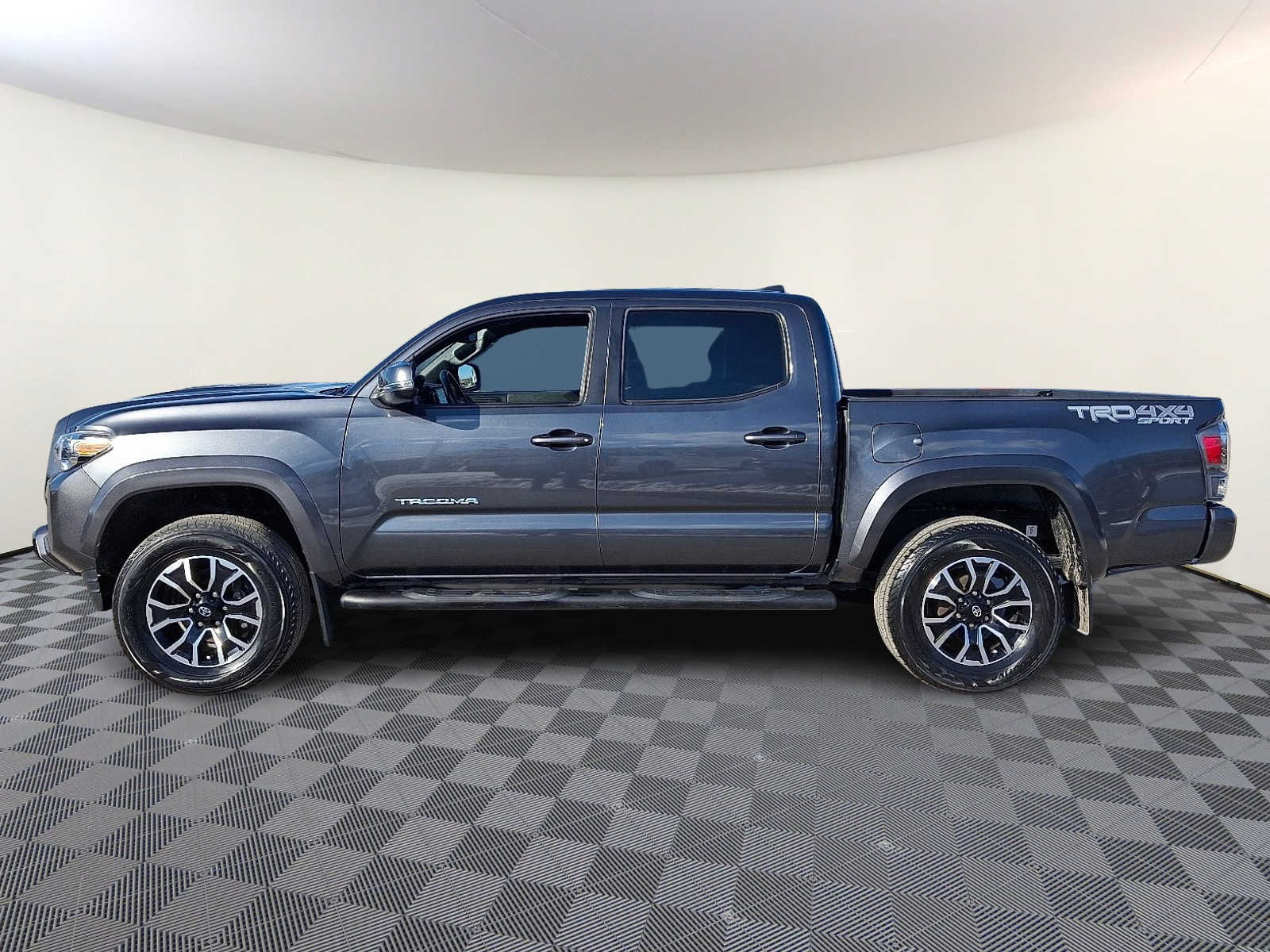 Thumbnail: 2023 Toyota Tacoma - 10