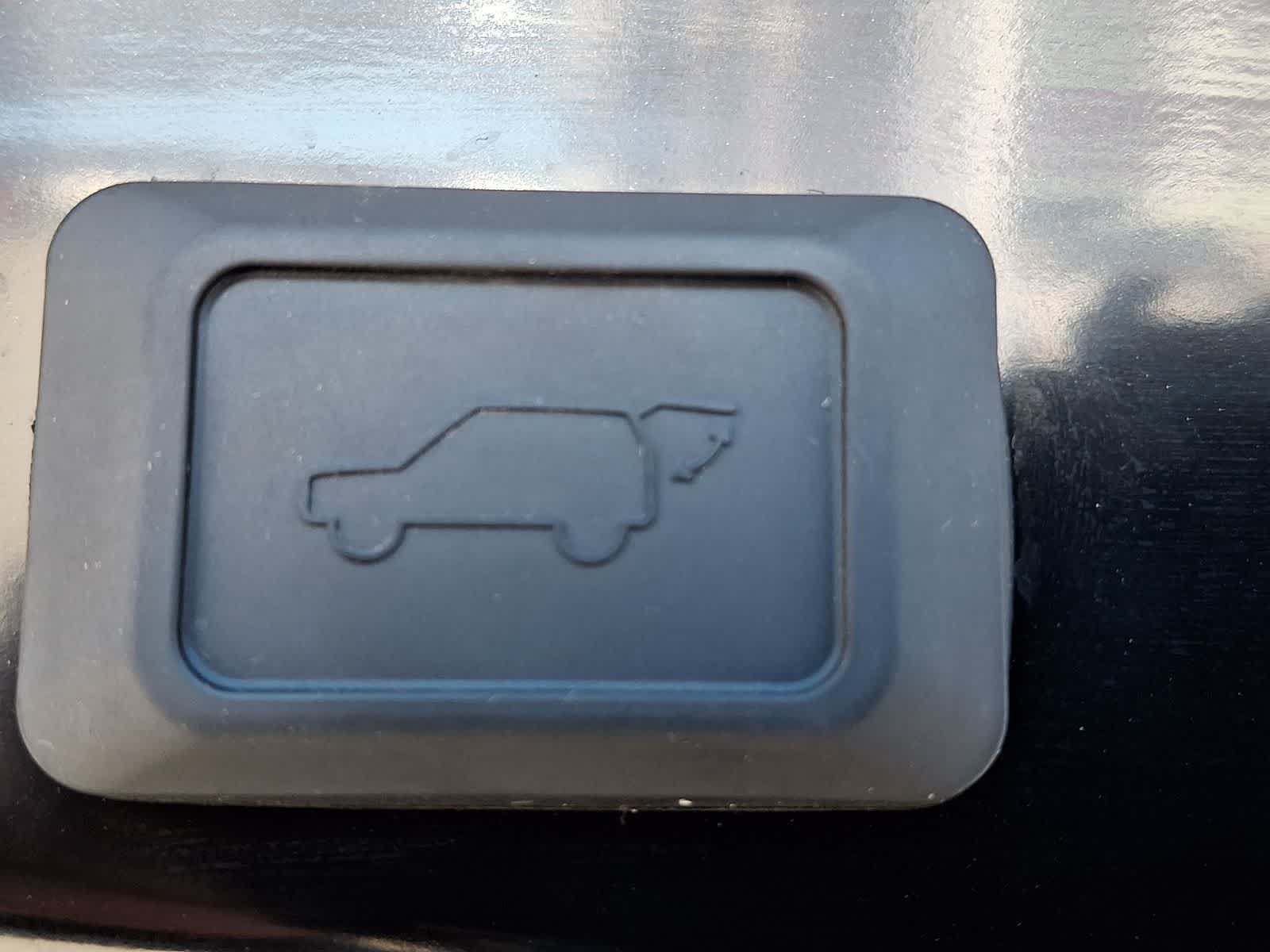 Thumbnail: 2025 Toyota RAV4 - 33