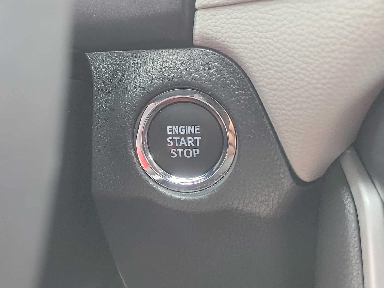 Thumbnail: 2023 Toyota RAV4 - 27