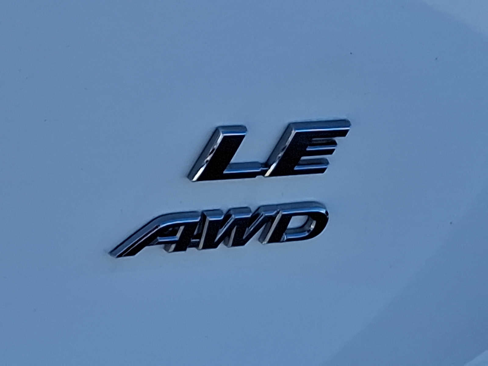 Thumbnail: 2018 Toyota RAV4 - 32