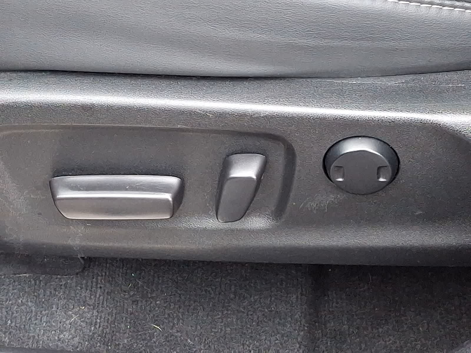 Thumbnail: 2022 Lexus RX - 28