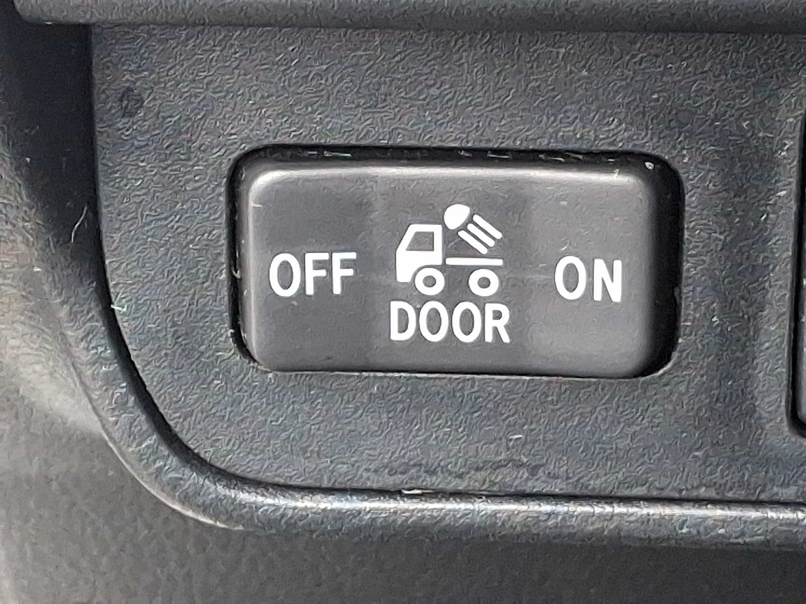 Thumbnail: 2022 Toyota Tacoma - 22