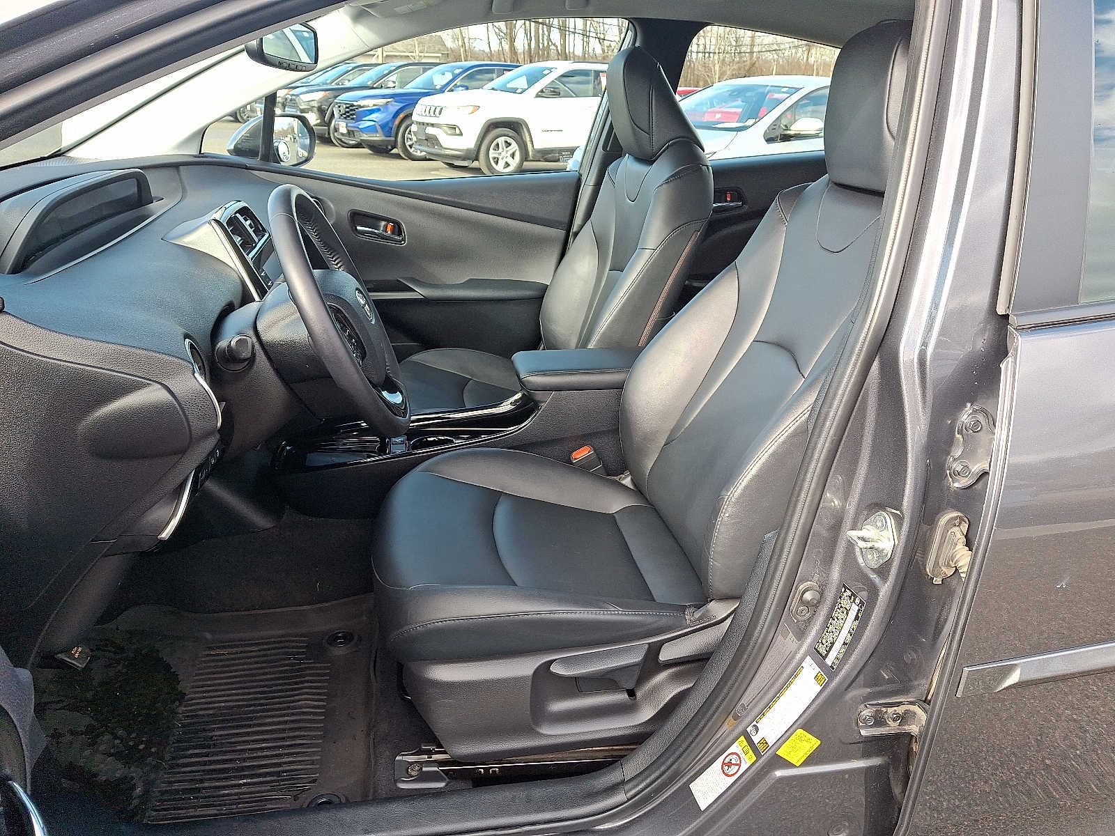 Thumbnail: 2022 Toyota Prius - 16